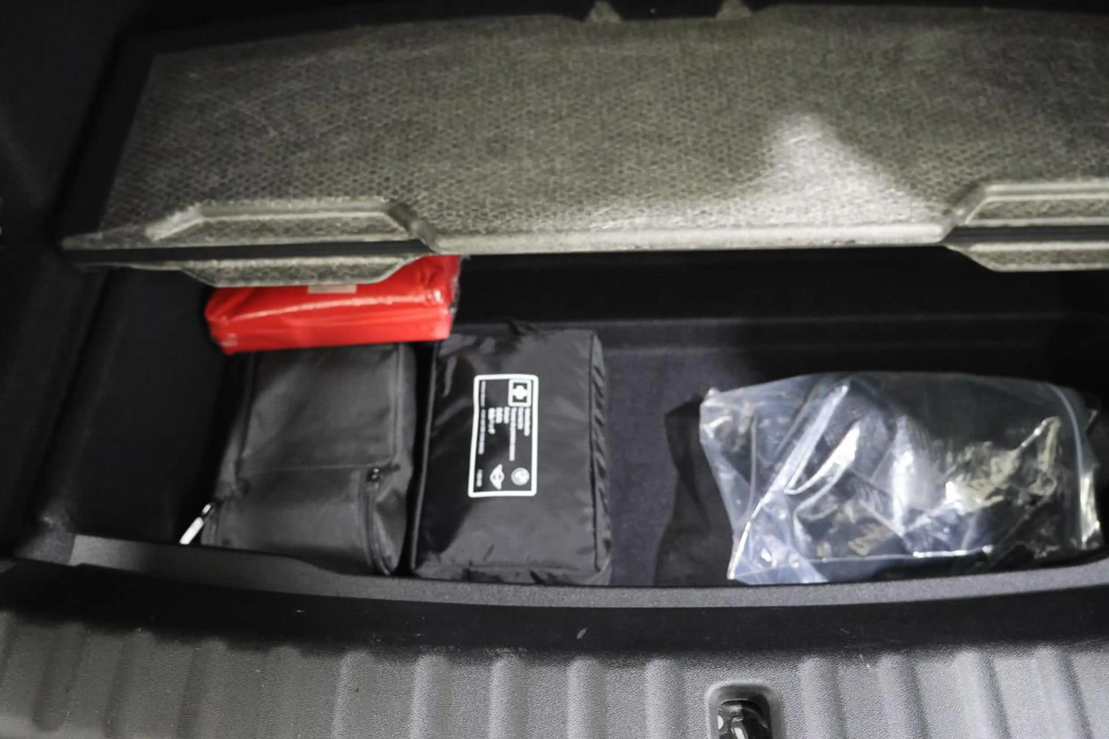 MINI Countryman C COOPER FAVOURED TRIM TOIT PANO CUIR GPS HUD JA19 — photo 15