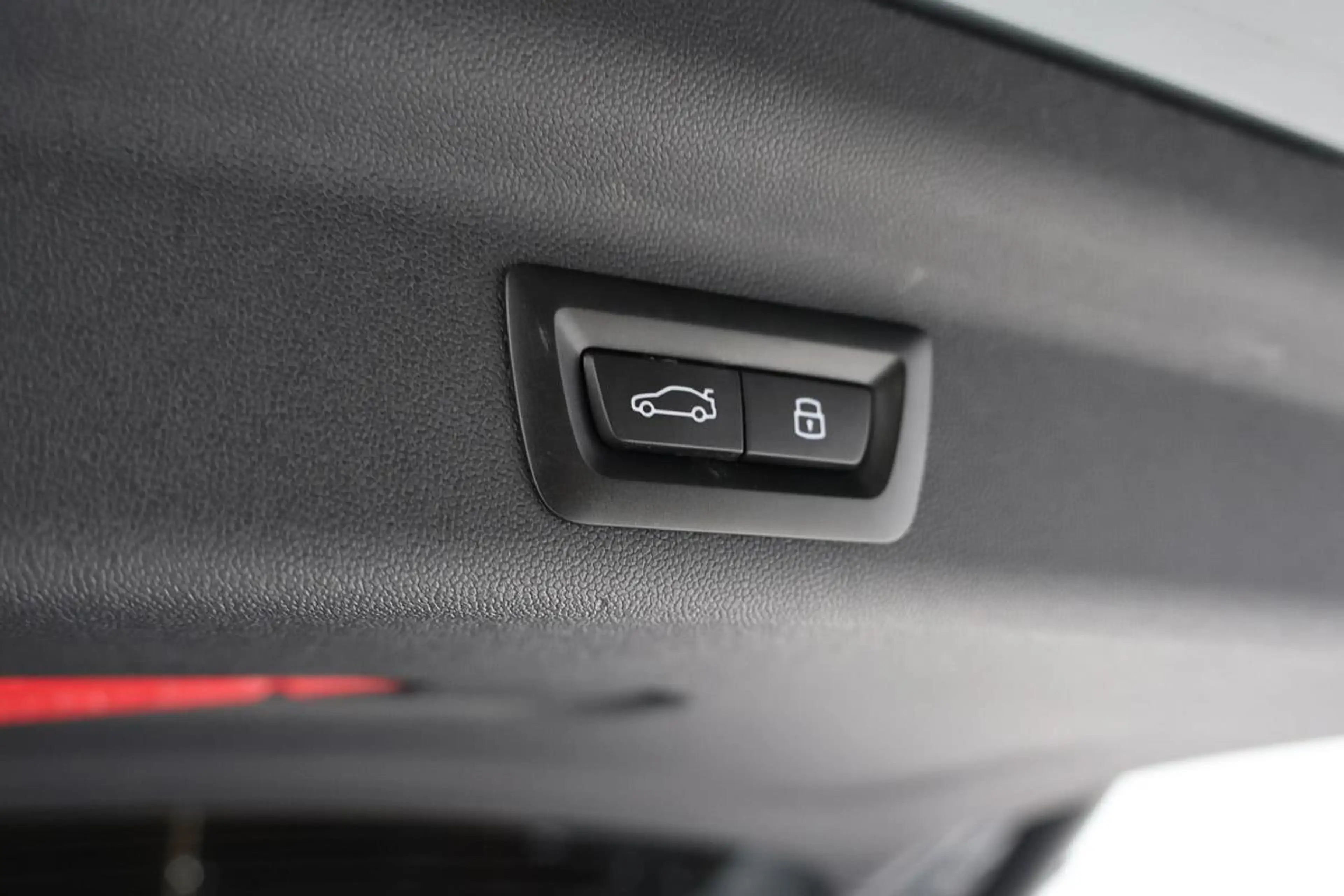 MINI Countryman C COOPER FAVOURED TRIM TOIT PANO CUIR GPS HUD JA19 — photo 14