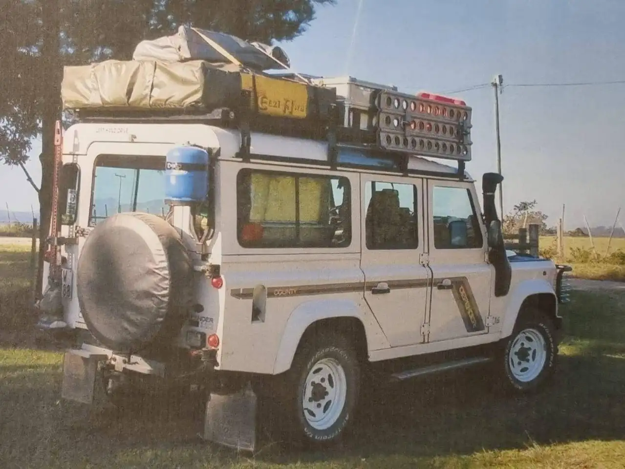 Land Rover Defender Typ 110 County, foto 12