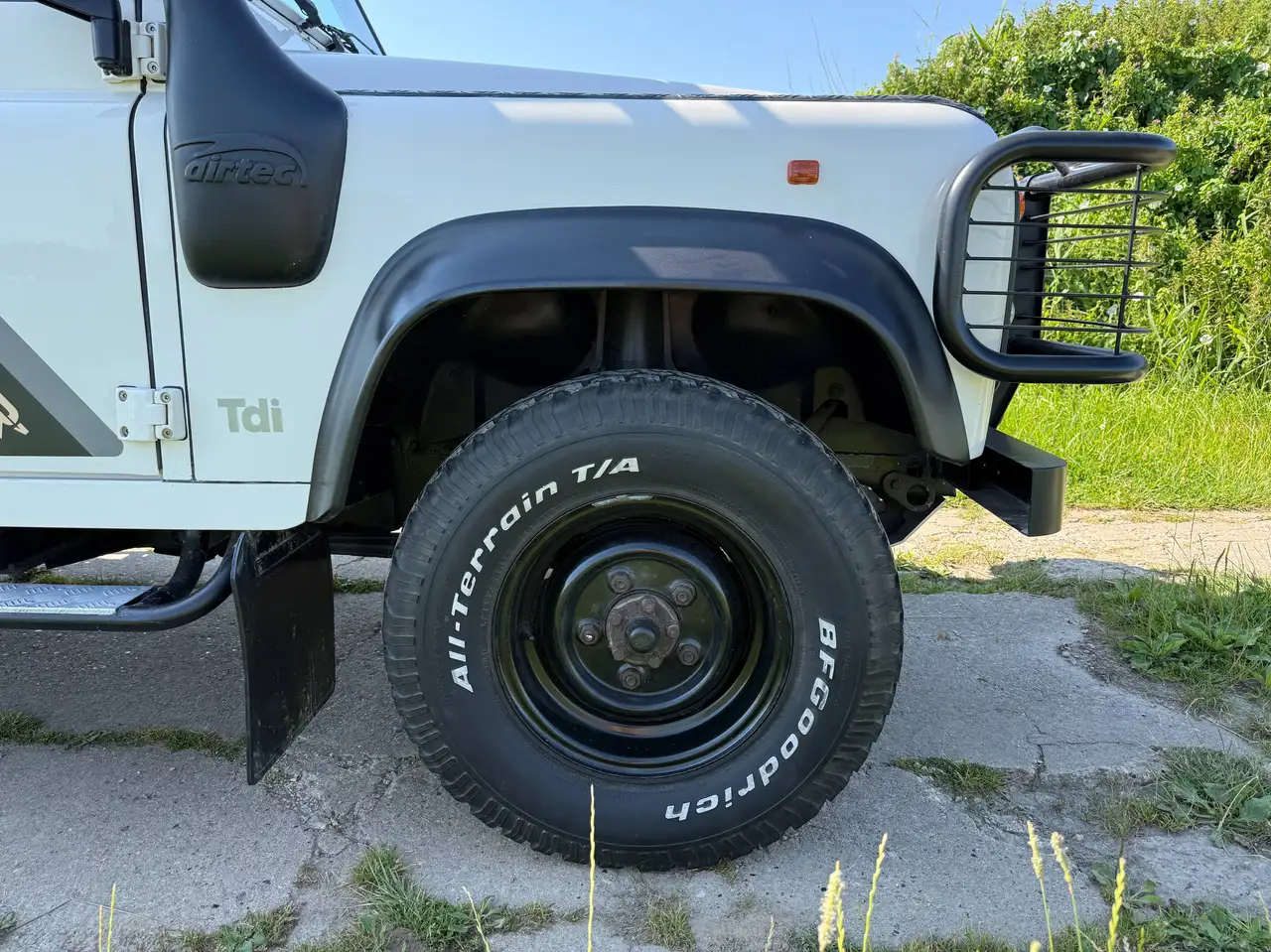 Land Rover Defender Typ 110 County, foto 9