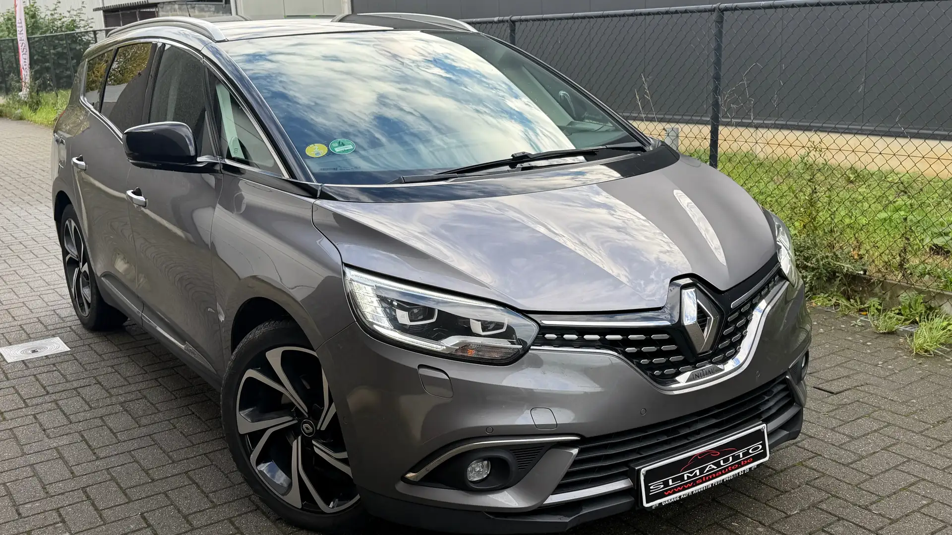 Renault Grand Scenic Grand Scénic 1.6 dCi Energy Initiale Paris EDC Zilver - 2