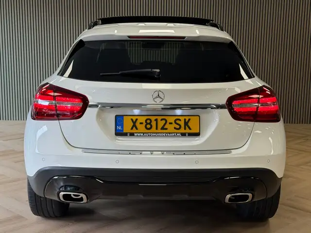 Mercedes-Benz GLA view 6