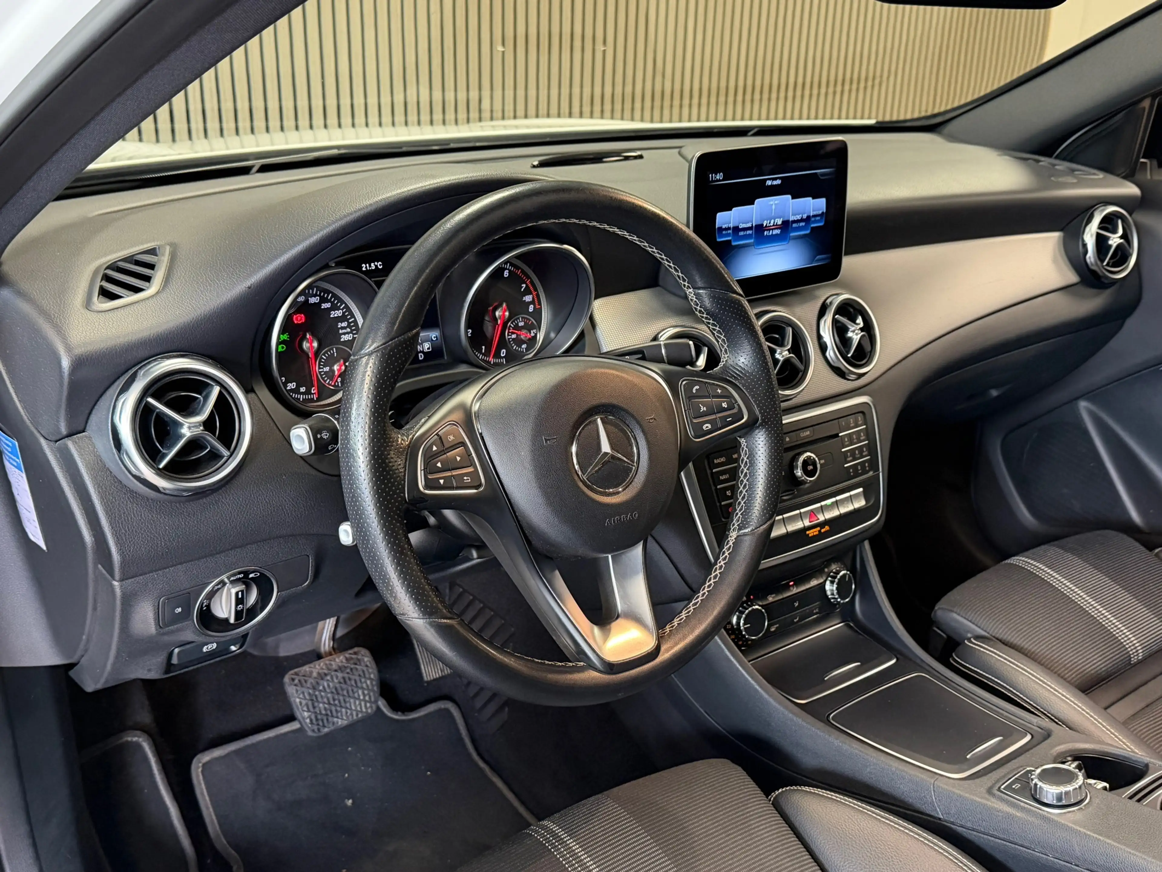 Mercedes-Benz GLA 180 Premium Plus AUT. PANORAMADAK NAVIGATIE CAMERA AIR — photo 15