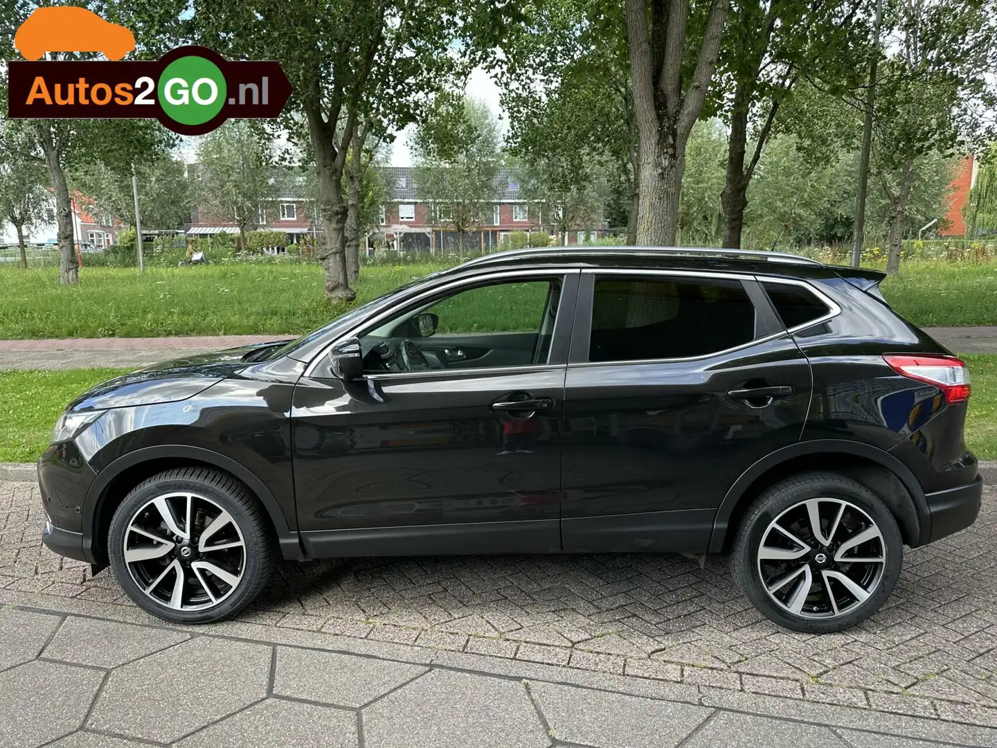 Nissan Qashqai 1.2 Tekna 17" I Navi I 360 camera I Cruise control Zwart - 2