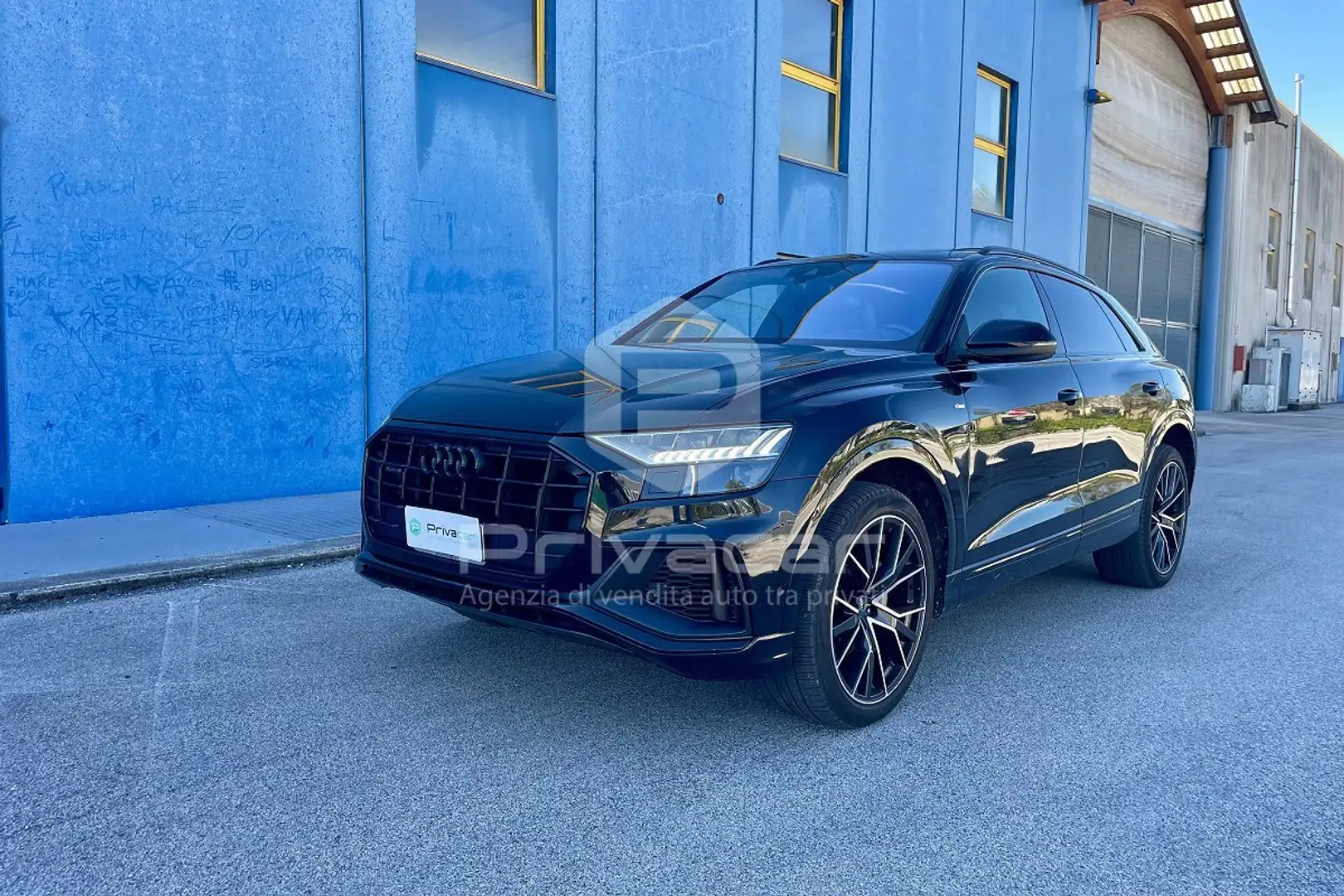 Audi Q8 Q8 286 CV quattro tiptronic S-LINE GANCIOTRAINO Nero - 1