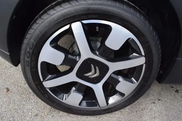 Citroen C3 view 12