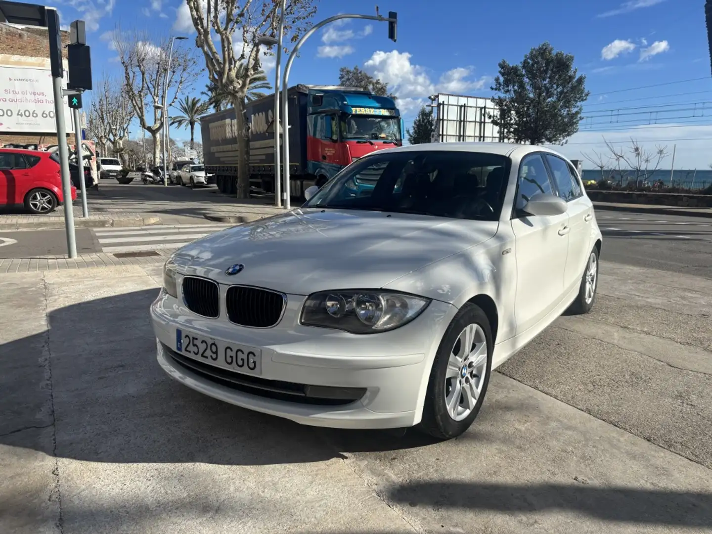 BMW 118 118d Weiß - 1