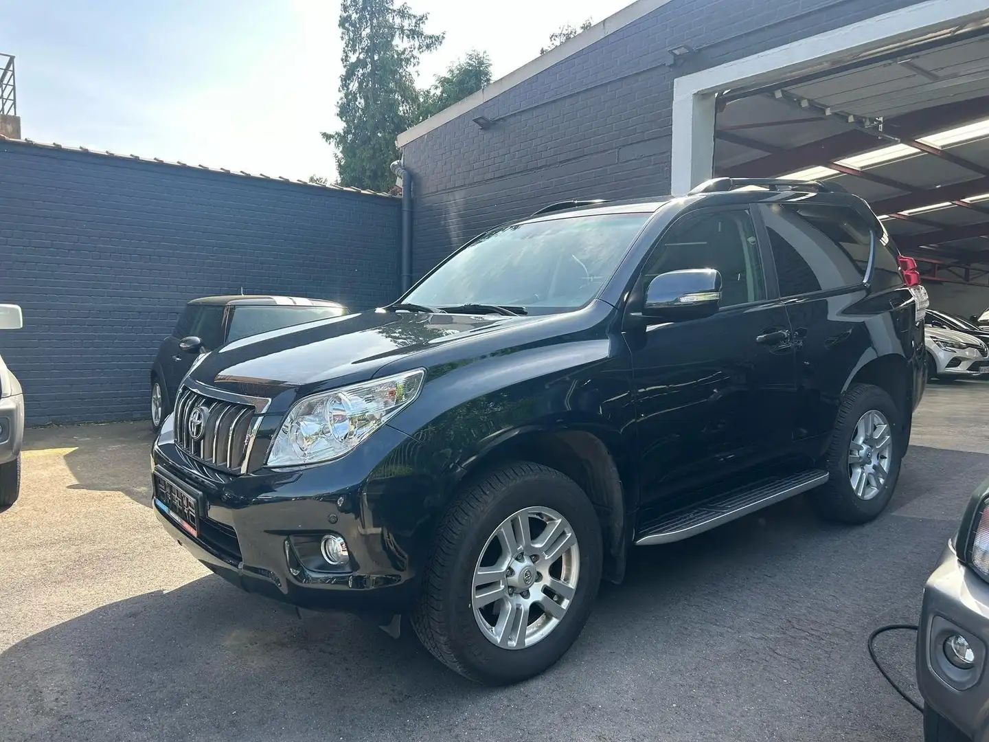 Toyota Land Cruiser Belgium Car/3.0/Euro 5/Full Maintenance History Black - 1