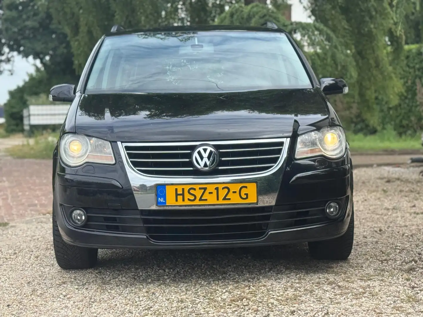 Volkswagen Touran 2.0 EcoFuel Trendline|Navi|Stoelverwarming|7-Perso Zwart - 2
