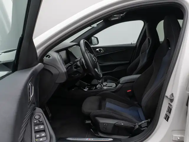 BMW M view 19