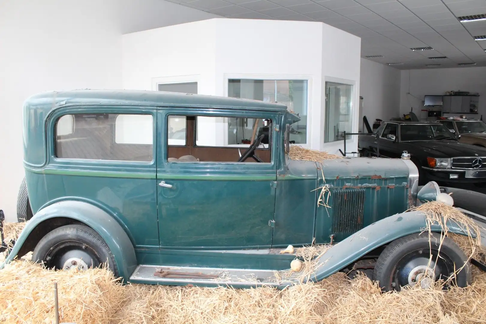 Chevrolet Зелений - 2