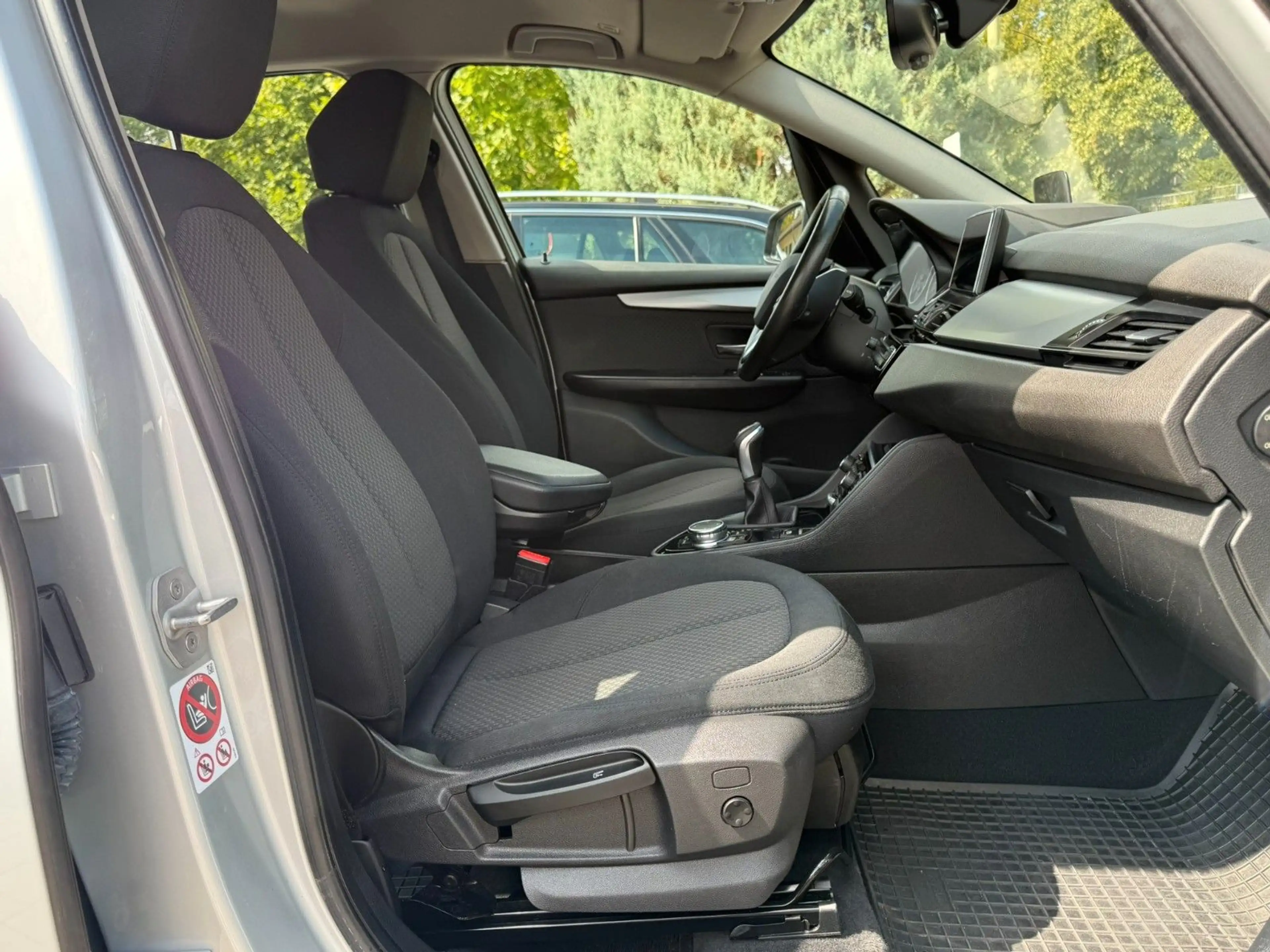 BMW 216 216 D Active Tourer Advantage BUSINESS SHZ HEAD — photo 12