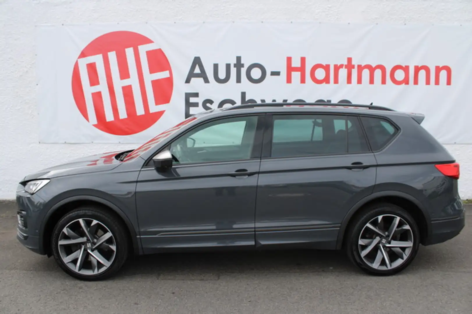 SEAT Tarraco 2.0TDI FR 4D DSG Fahrass Dynamic Ahk Pan Gris - 2