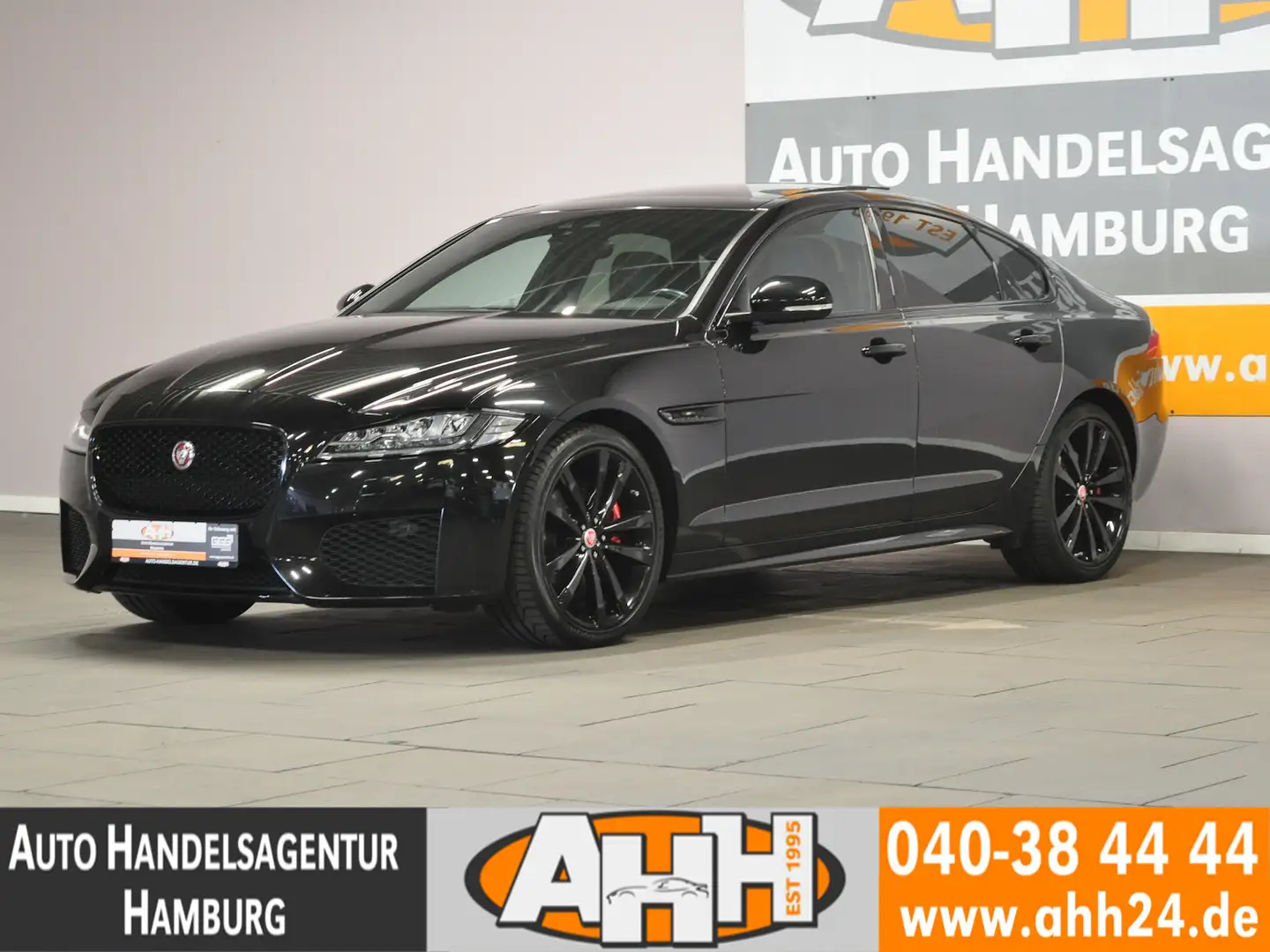 Jaguar XF 30d CHEQUERED FLAG R-SPORT LED|DAB|SD|SOUND!! Noir - 1
