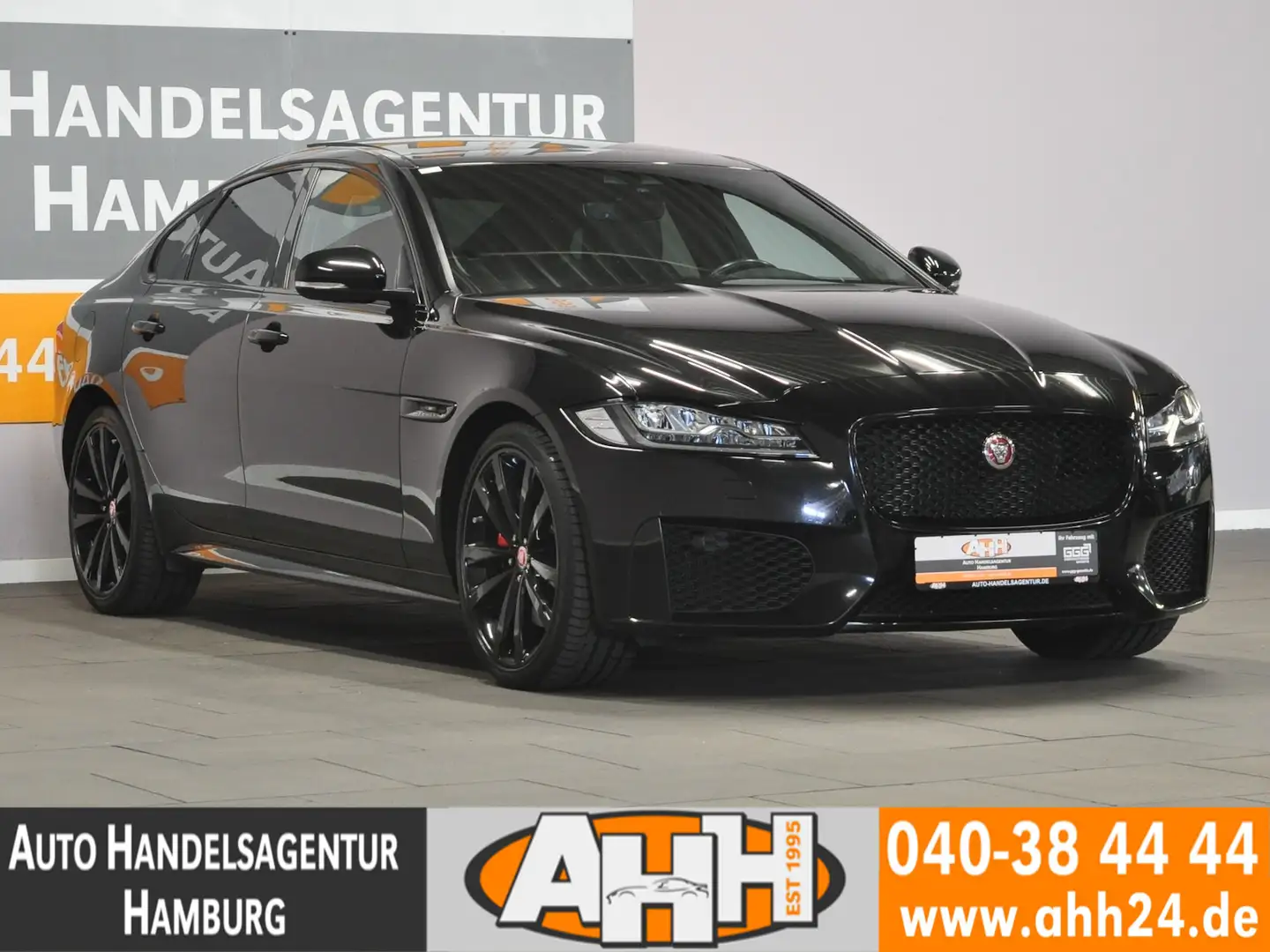 Jaguar XF 30d CHEQUERED FLAG R-SPORT LED|DAB|SD|SOUND!! Schwarz - 2