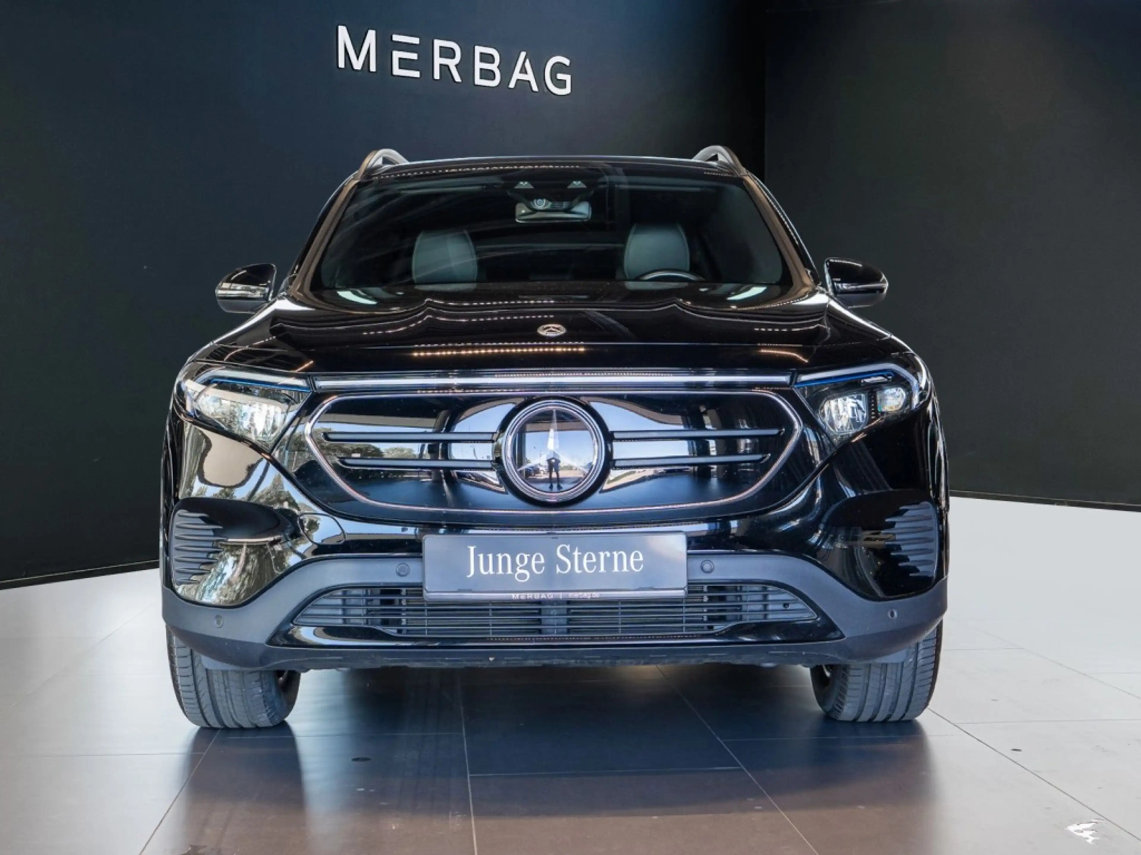 Mercedes-Benz EQB 250 *Progressive Night Distro KeyGo LED Navi — photo 2