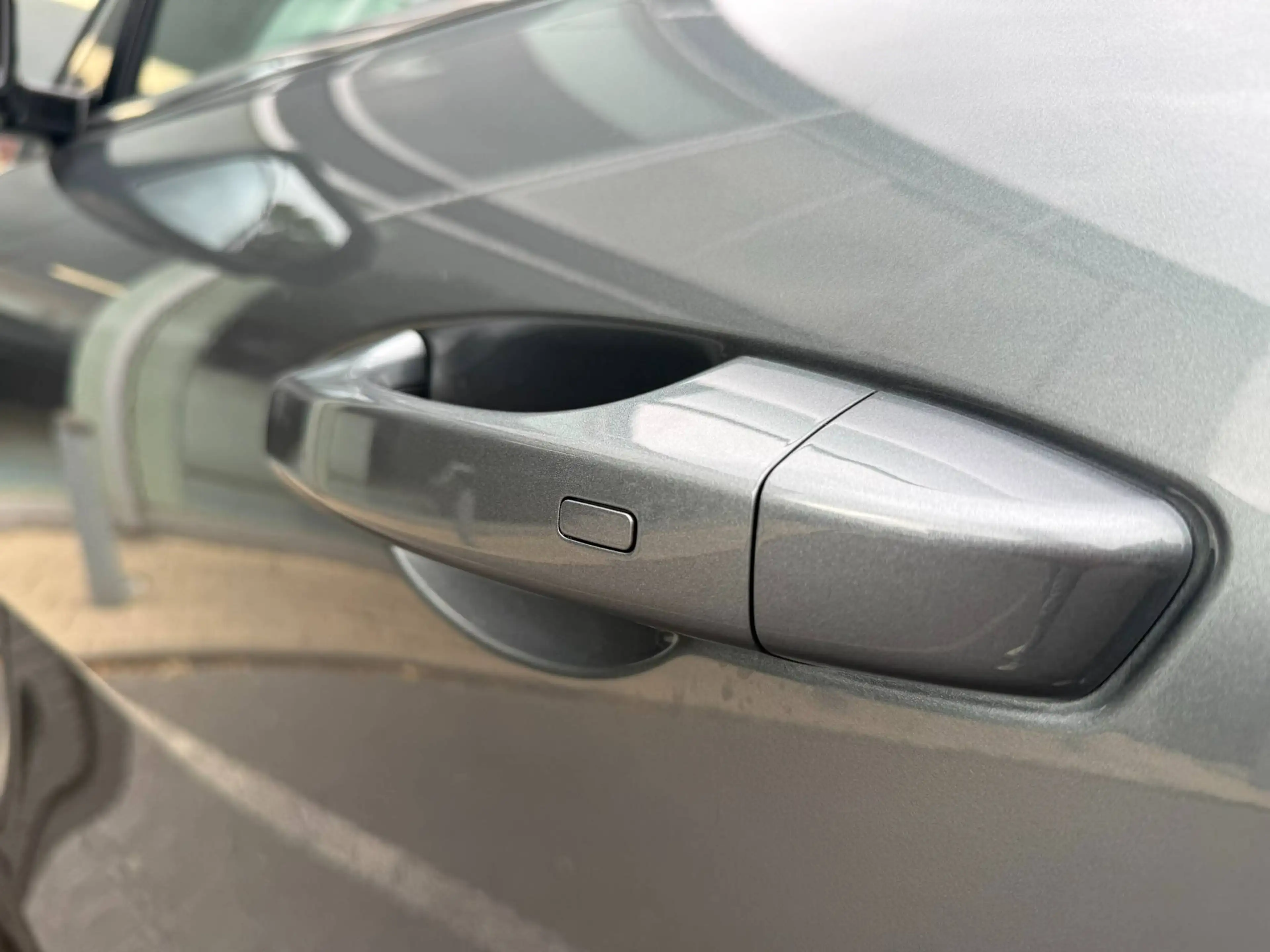 Geely Starray EM-i MAX+ PLUG IN HYBRIDE / CARPLAY / PANODAK / KEYLESS — photo 11