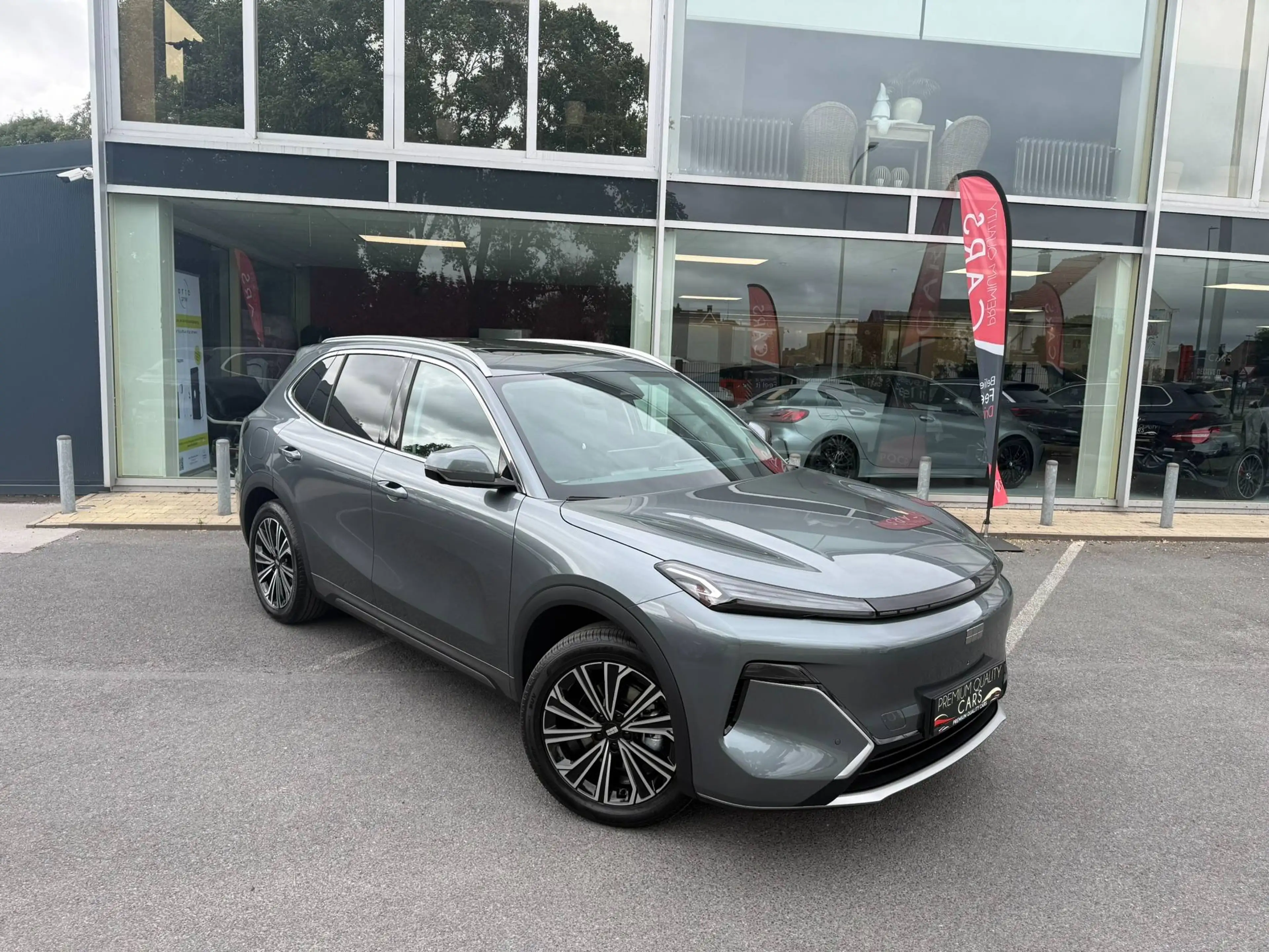 Geely Starray EM-i MAX+ PLUG IN HYBRIDE / CARPLAY / PANODAK / KEYLESS — photo 4