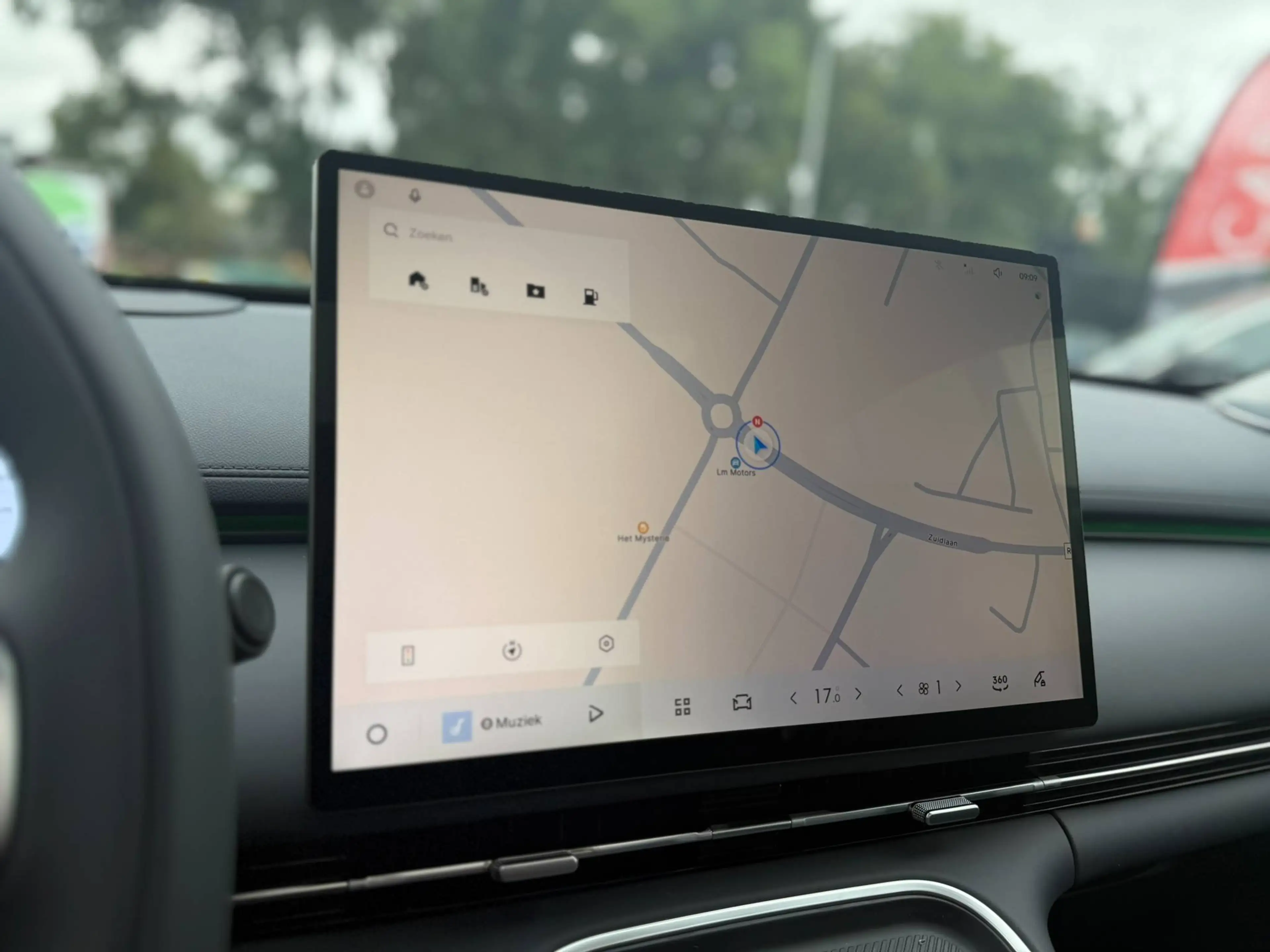 Geely Starray EM-i MAX+ PLUG IN HYBRIDE / CARPLAY / PANODAK / KEYLESS — photo 35