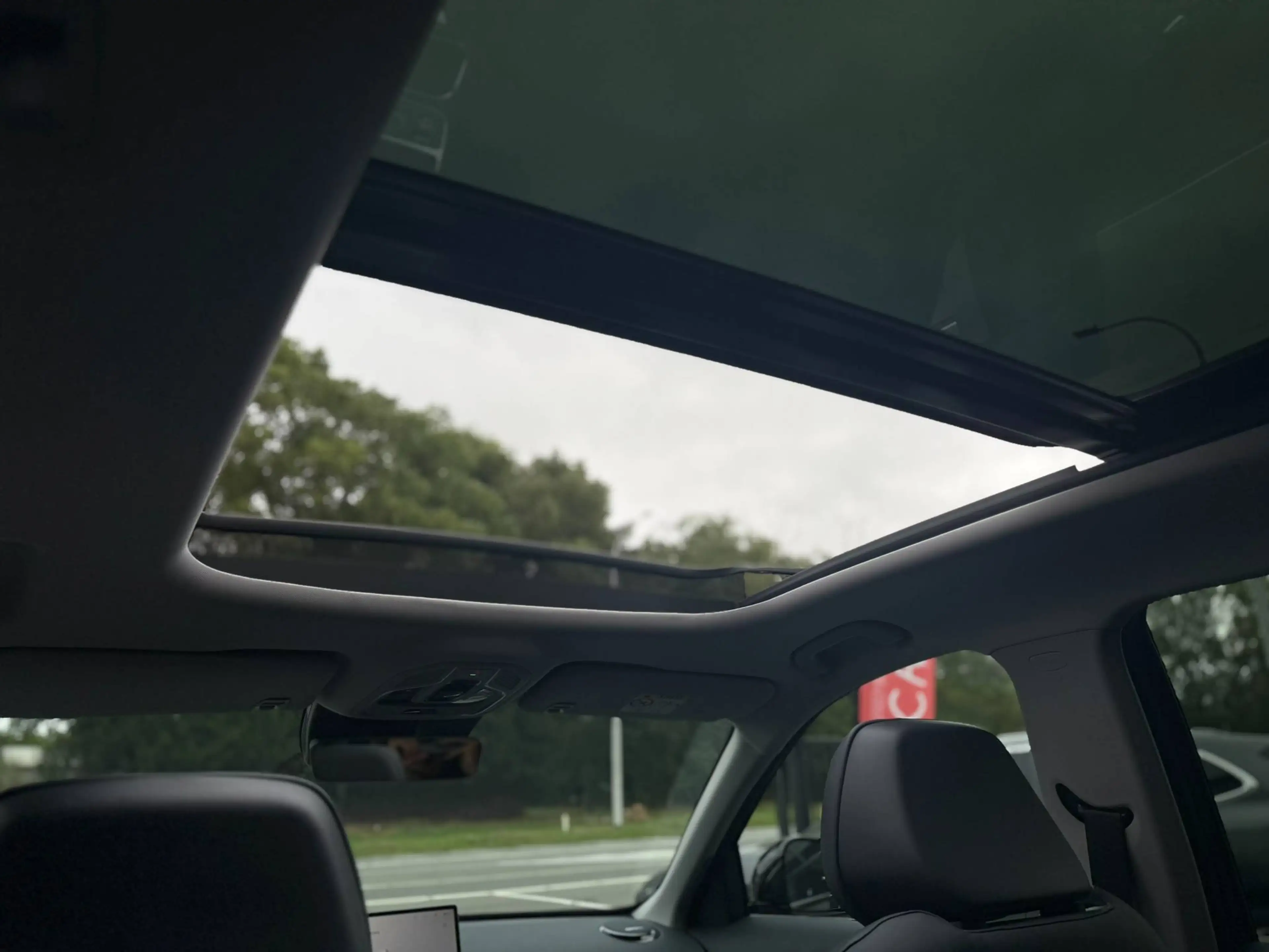 Geely Starray EM-i MAX+ PLUG IN HYBRIDE / CARPLAY / PANODAK / KEYLESS — photo 46
