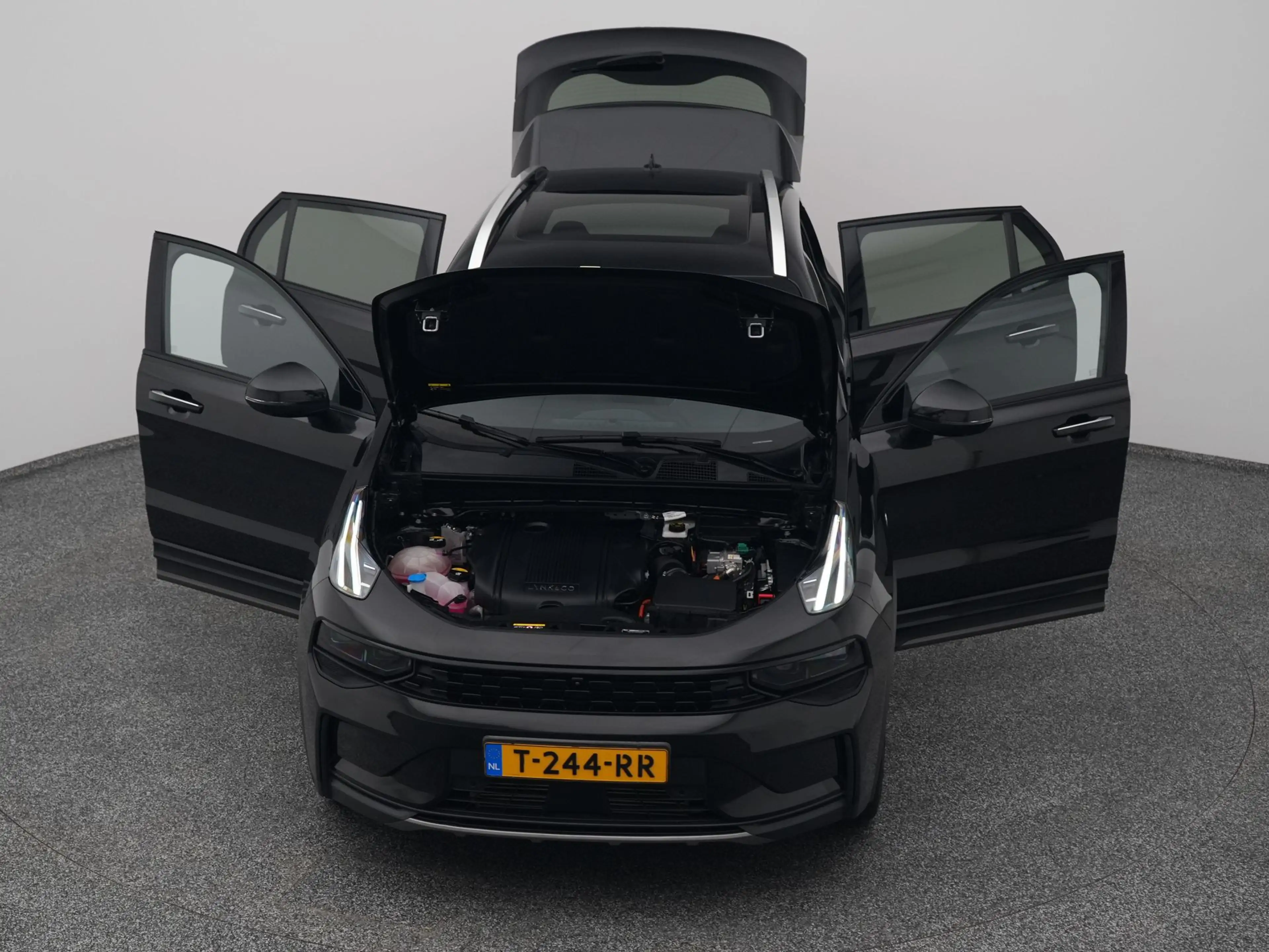 Lynk & Co 01 1.5 Plug-in Hybrid | 360° | BLACK | ZWARTE HEMEL | — photo 27