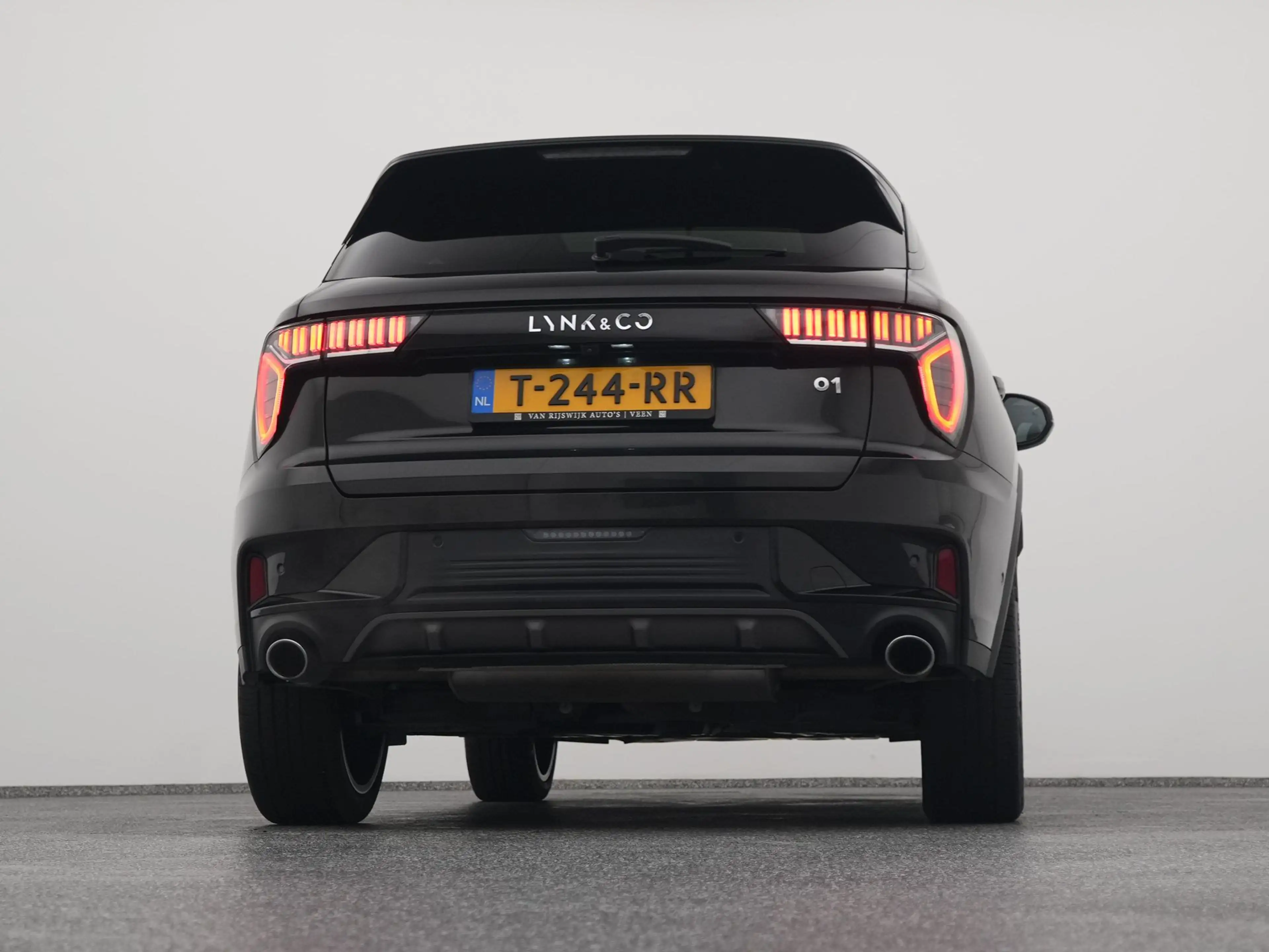 Lynk & Co 01 1.5 Plug-in Hybrid | 360° | BLACK | ZWARTE HEMEL | — photo 35