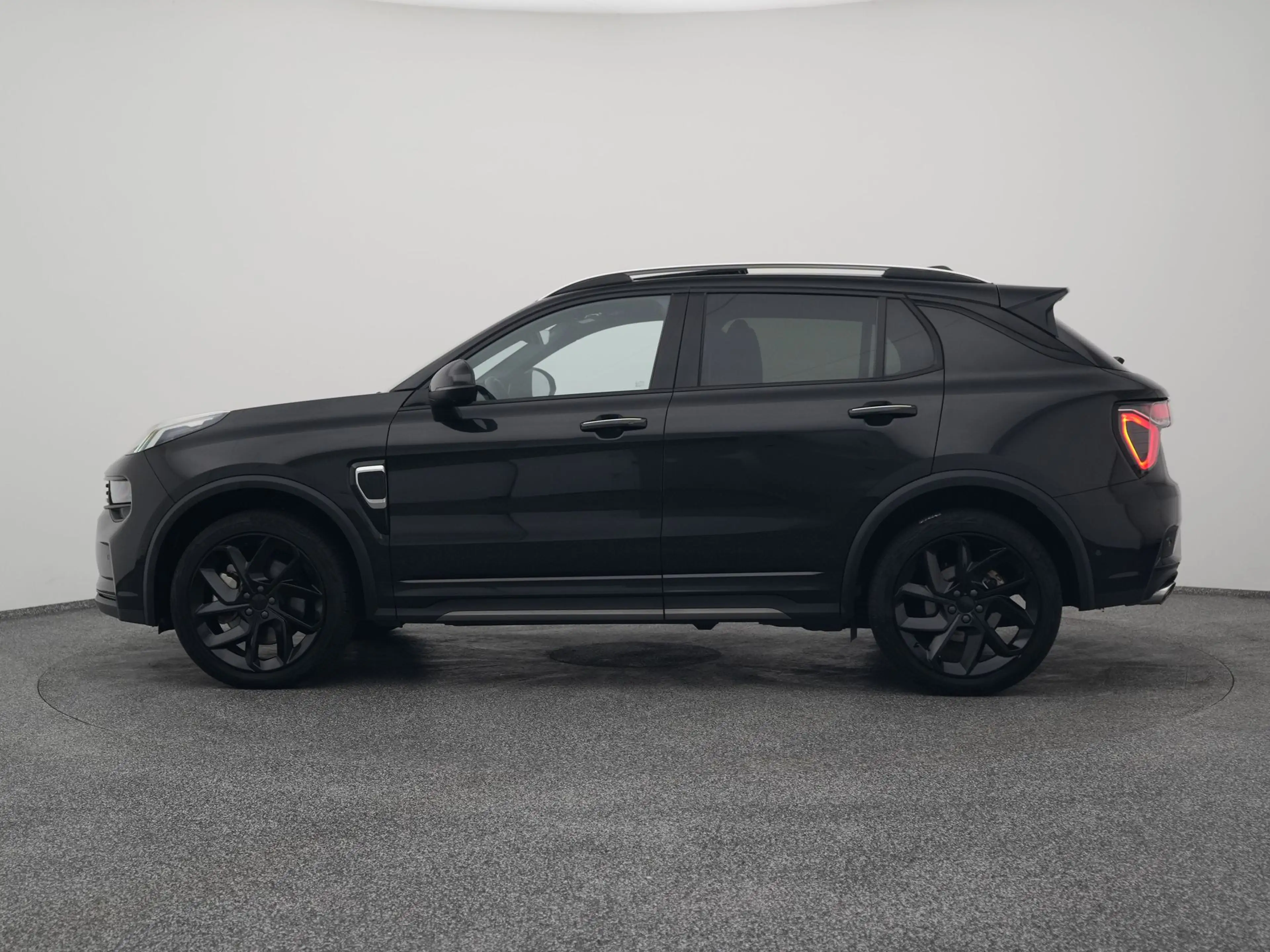 Lynk & Co 01 1.5 Plug-in Hybrid | 360° | BLACK | ZWARTE HEMEL | — photo 13