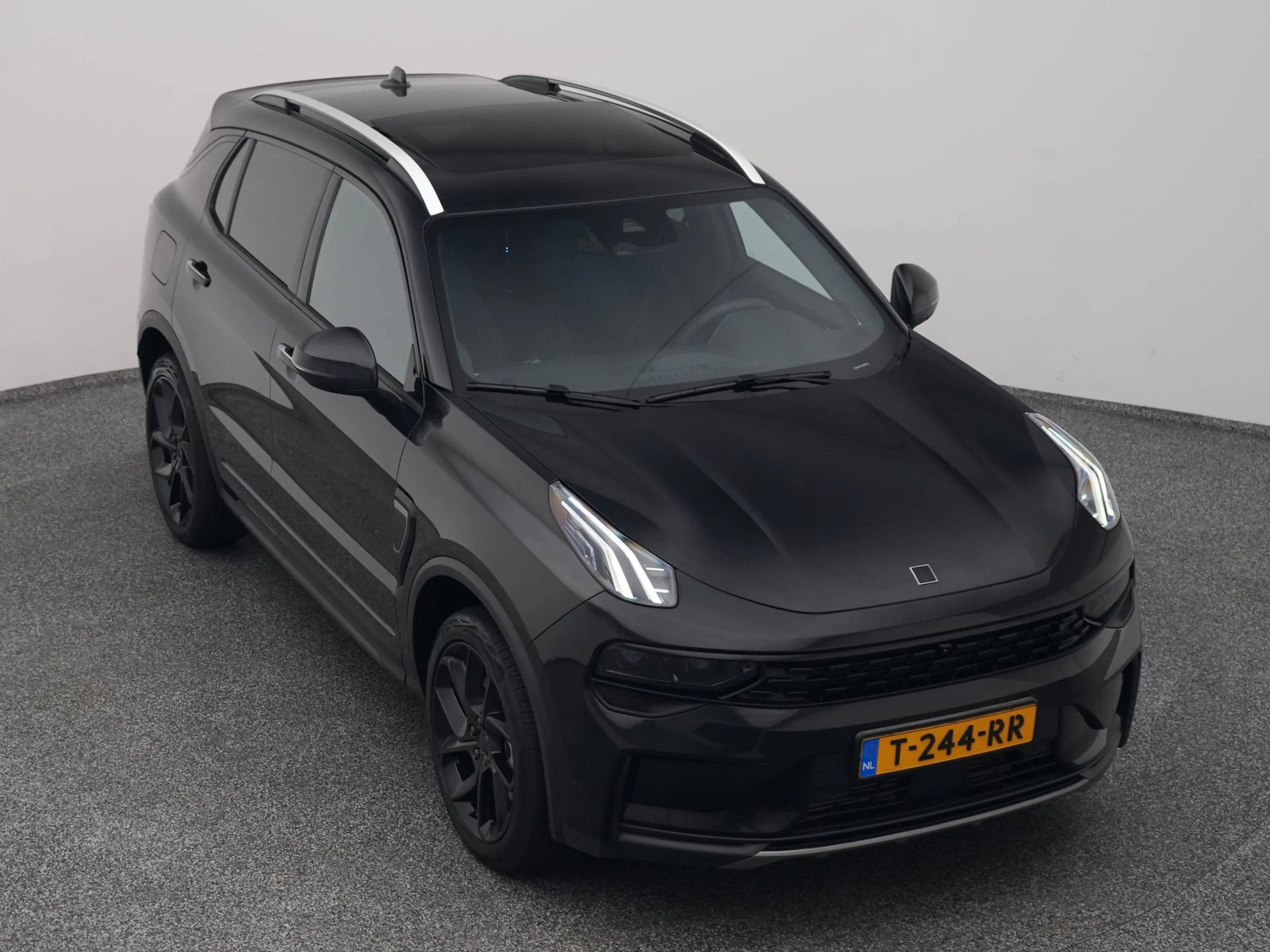 Lynk & Co 01 1.5 Plug-in Hybrid | 360° | BLACK | ZWARTE HEMEL | — photo 24