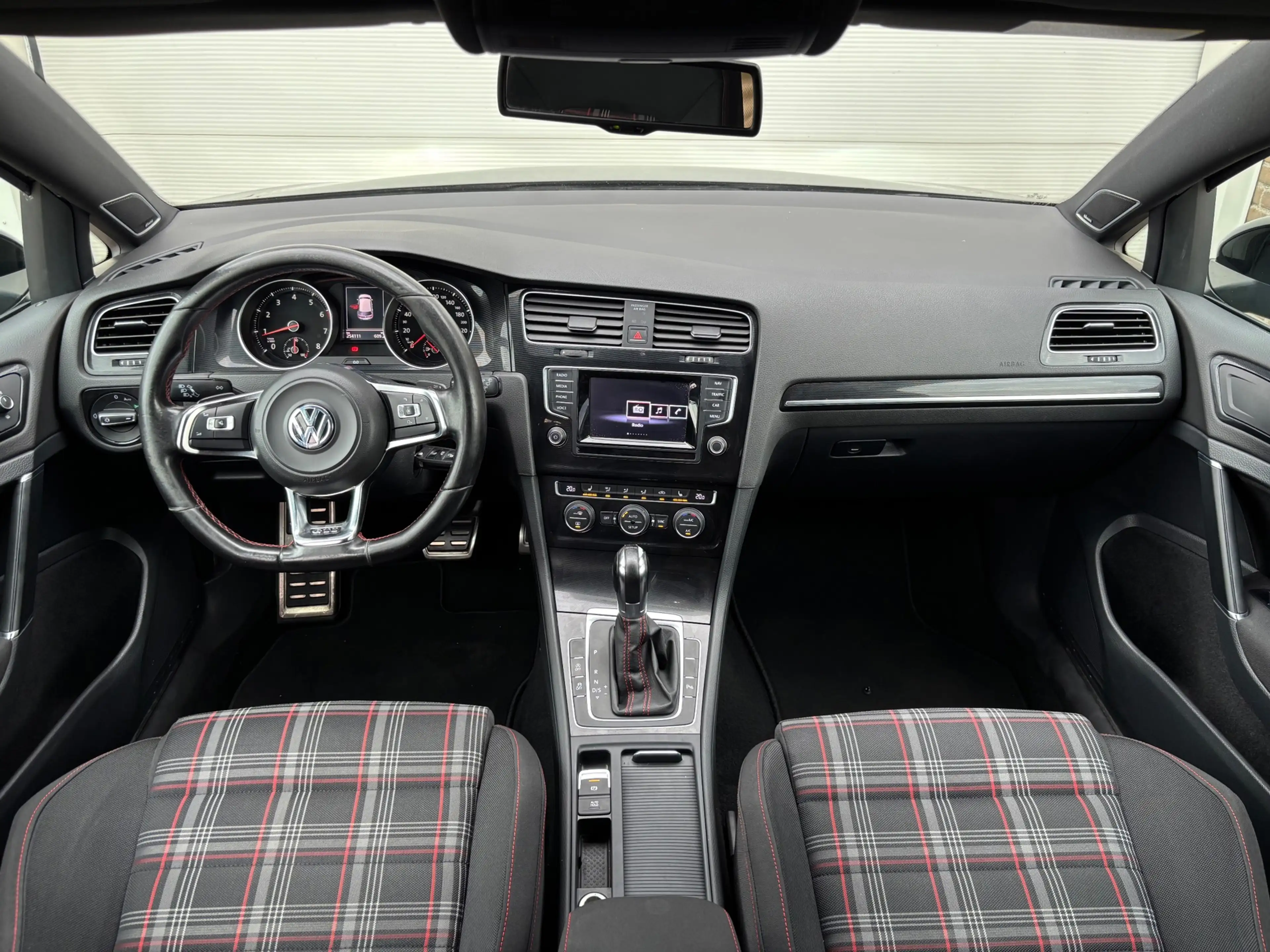 Volkswagen Golf GTI 2.0 TSI DSG 220PK|Navi|ECC|Verwrm. stoel — photo 3
