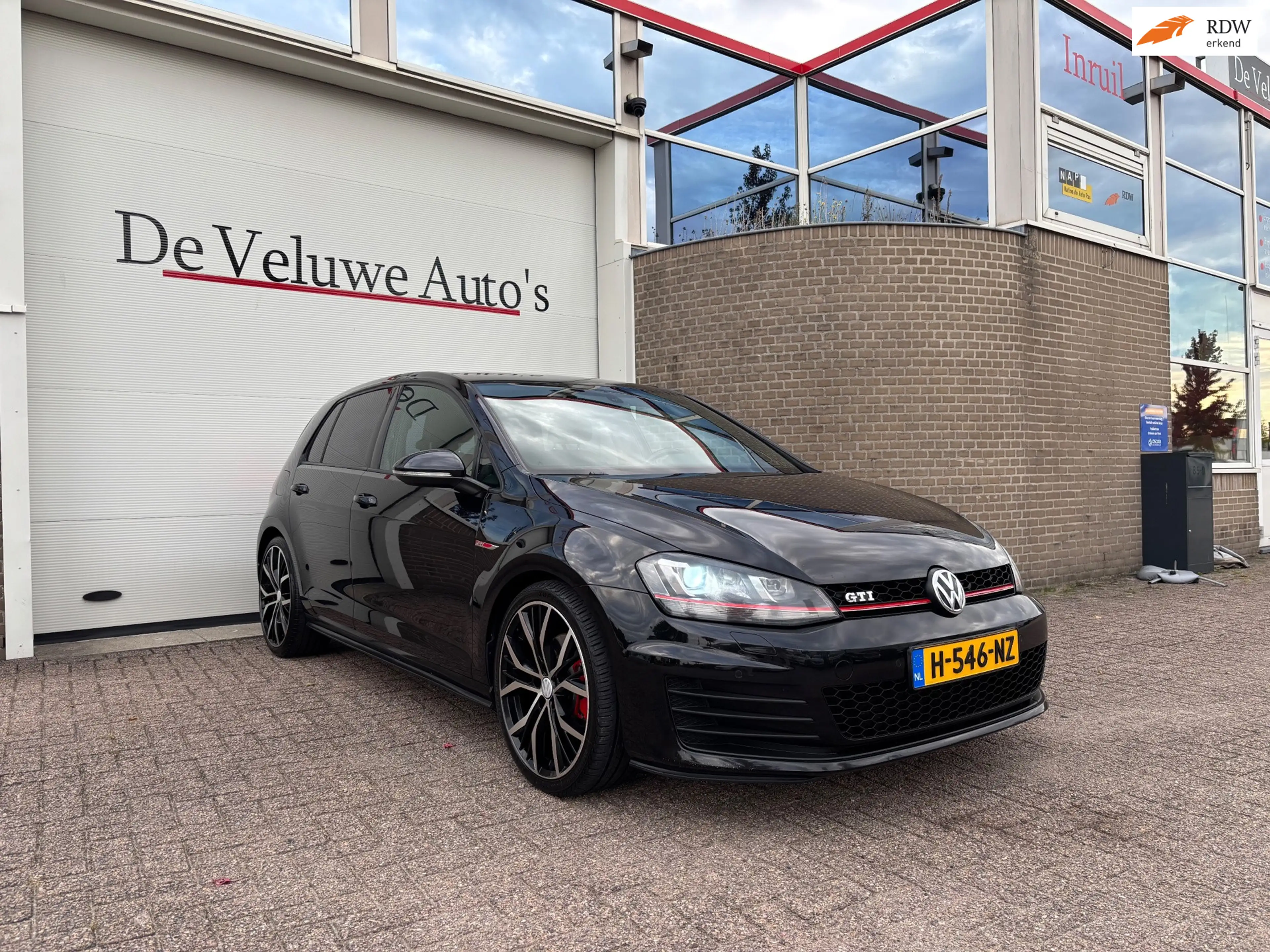 Volkswagen Golf GTI 2.0 TSI DSG 220PK|Navi|ECC|Verwrm. stoel