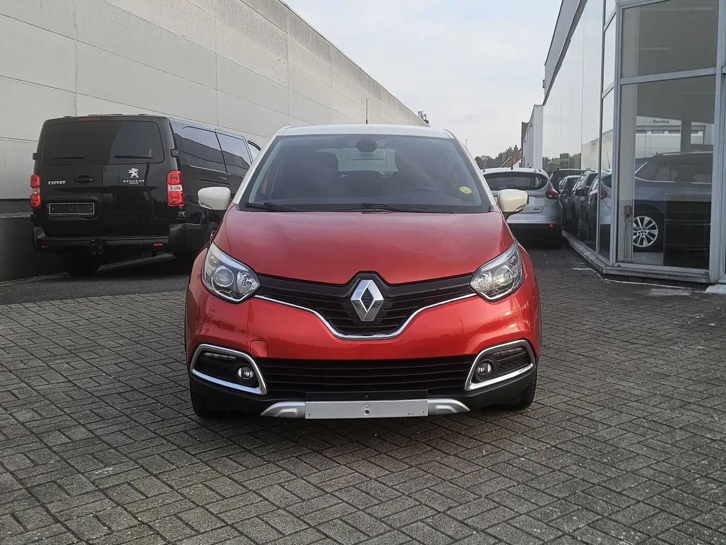 Renault Captur 1.5DCI 66Kw Euro 6b Automatique Année 2015 Braun - 1