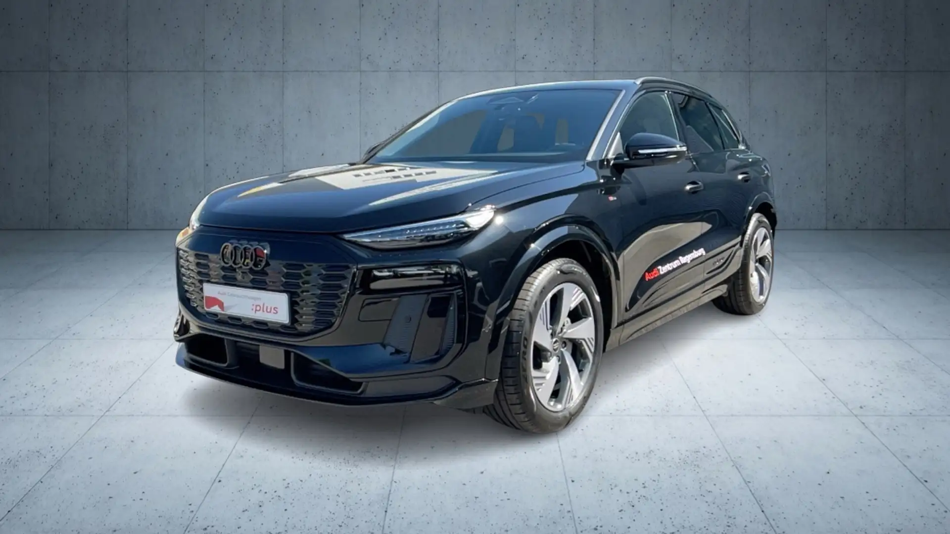 Audi Q6 SUV e-tron performance S line Matrix AHK 20´ Schwarz - 2