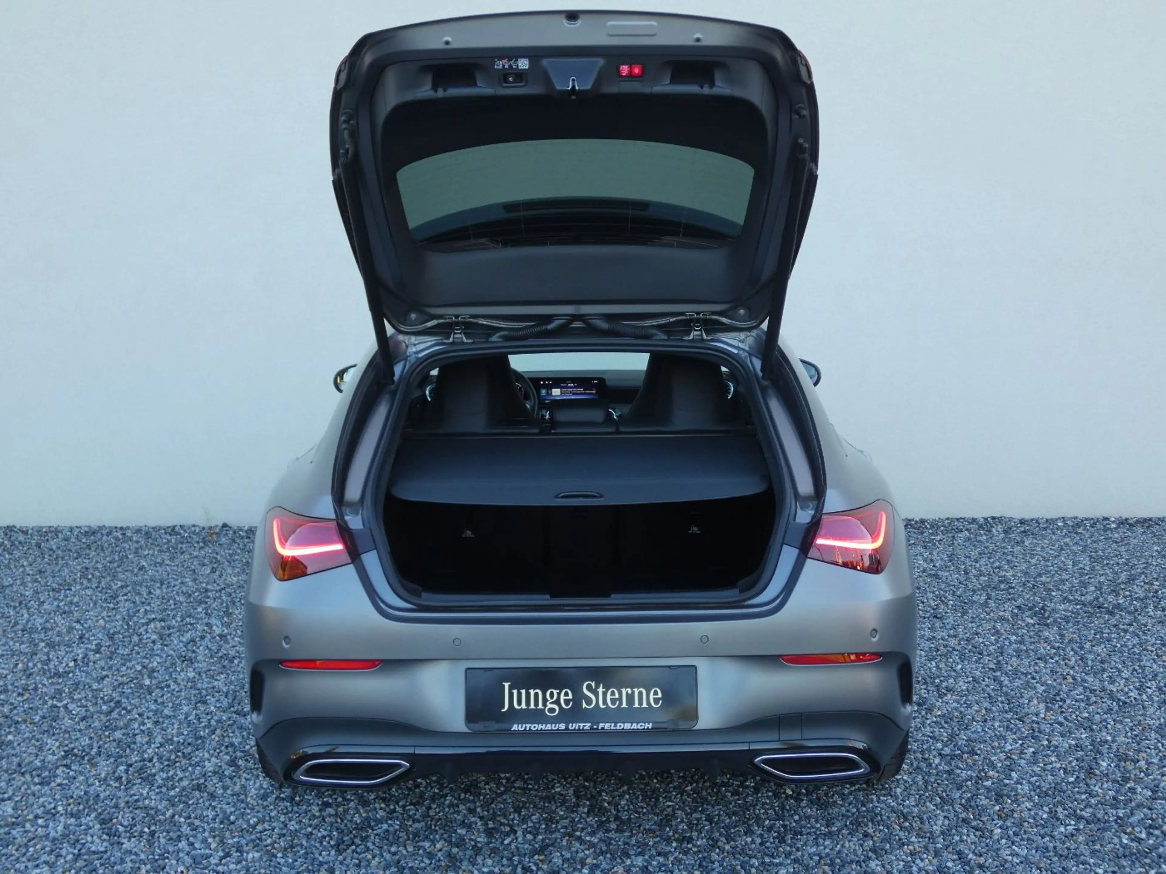 Mercedes-Benz CLA 180 d SB AMG **MAGNO LACK** MuliB+AHK+KeyGo+SD — photo 11