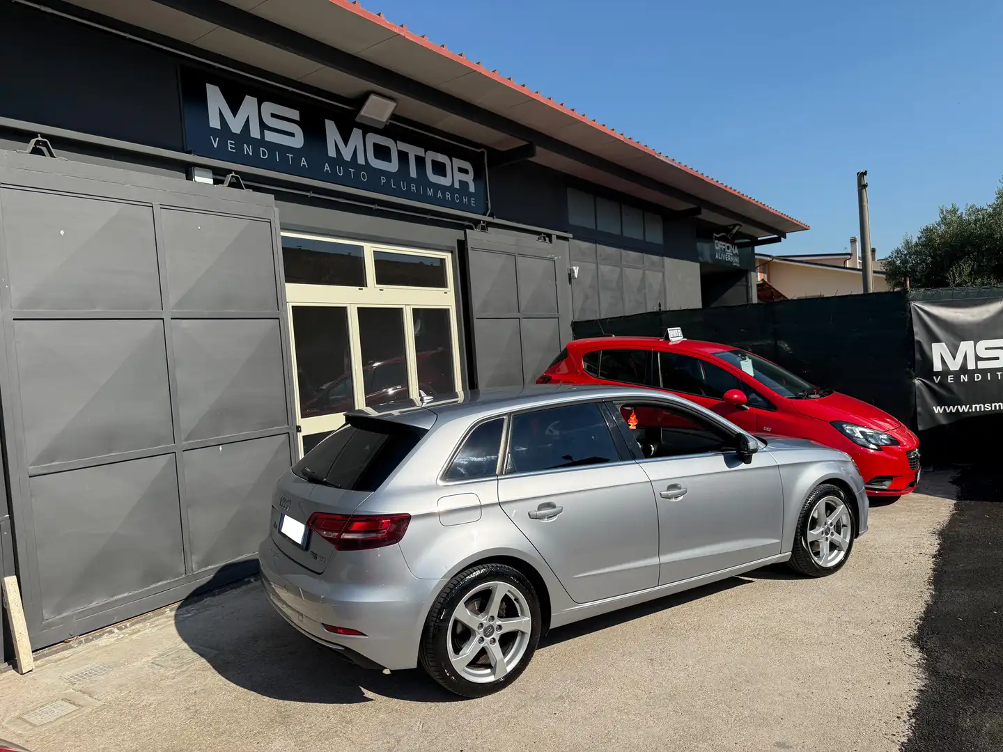 Audi A3 Sportback 30 1.6 tdi 116cv s-tronic Gris - 2