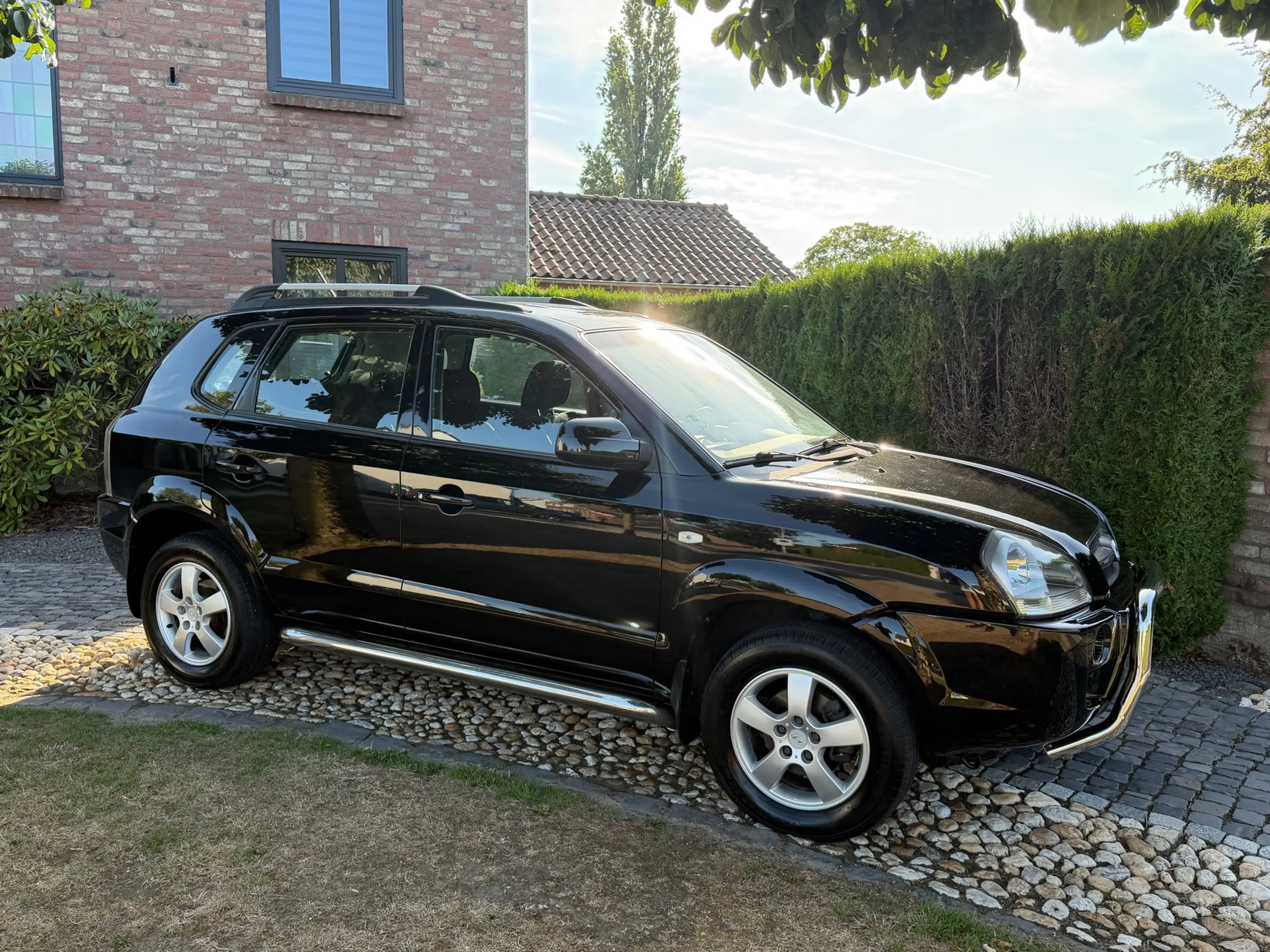 Hyundai TUCSON 2.0i Active airco Bullbar sidebars — photo 19