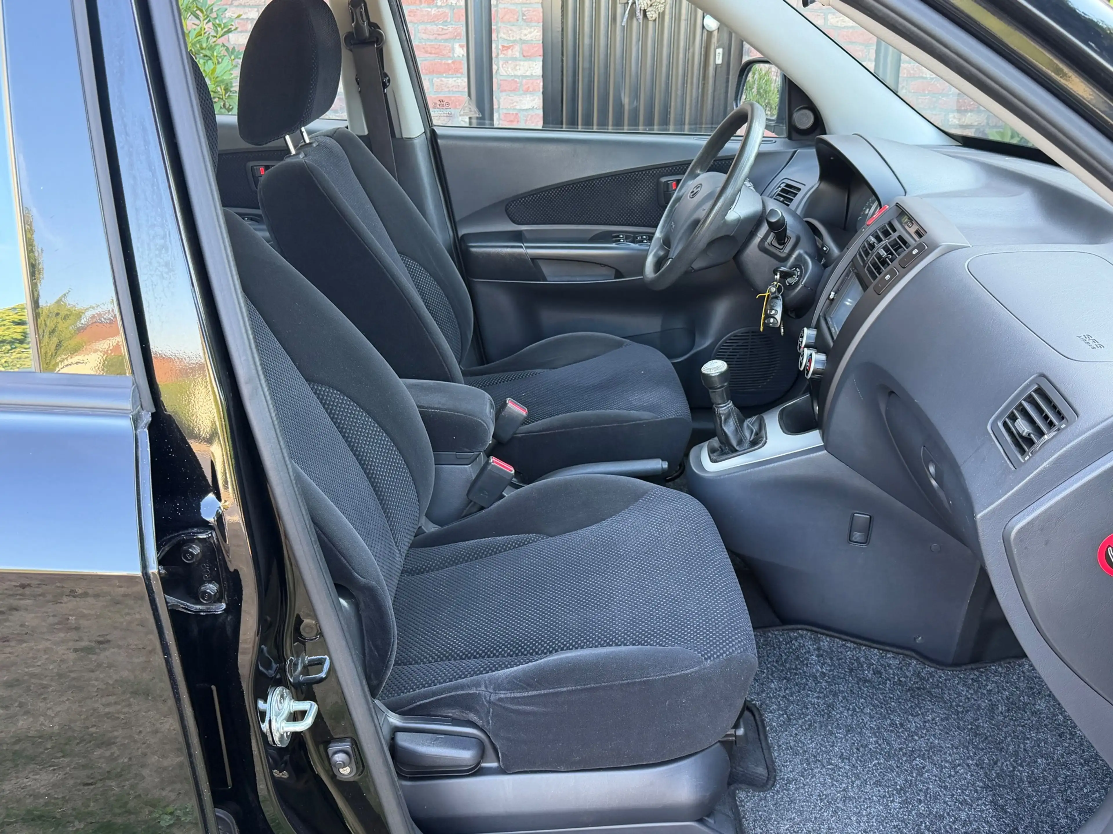 Hyundai TUCSON 2.0i Active airco Bullbar sidebars — photo 13