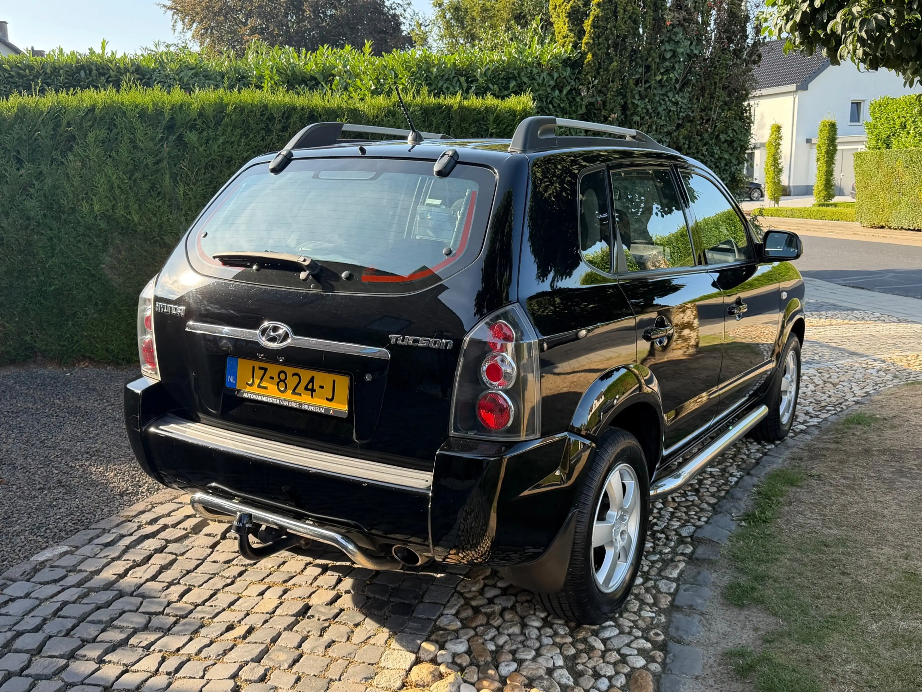 Hyundai TUCSON 2.0i Active airco Bullbar sidebars — photo 18