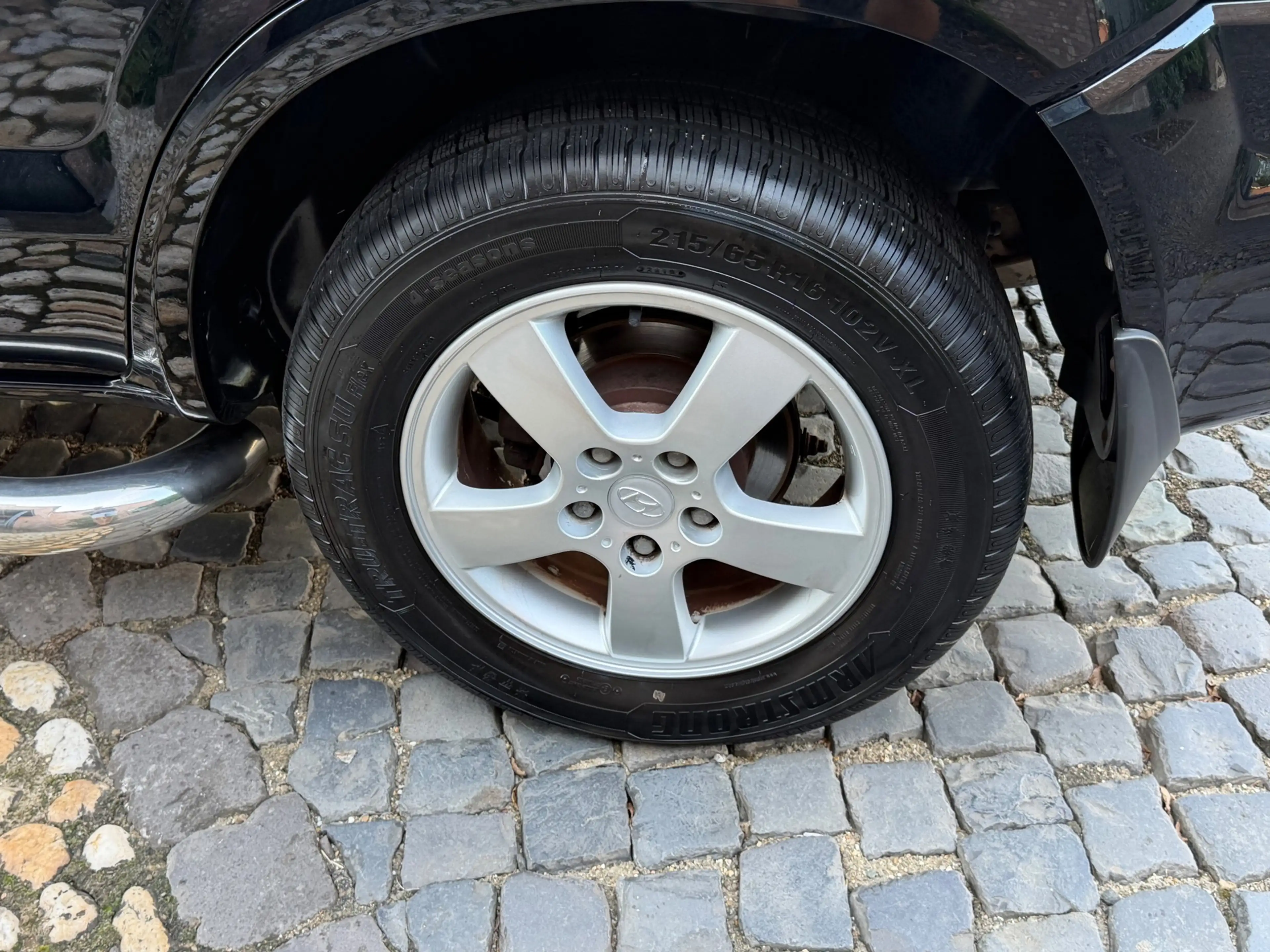 Hyundai TUCSON 2.0i Active airco Bullbar sidebars — photo 11