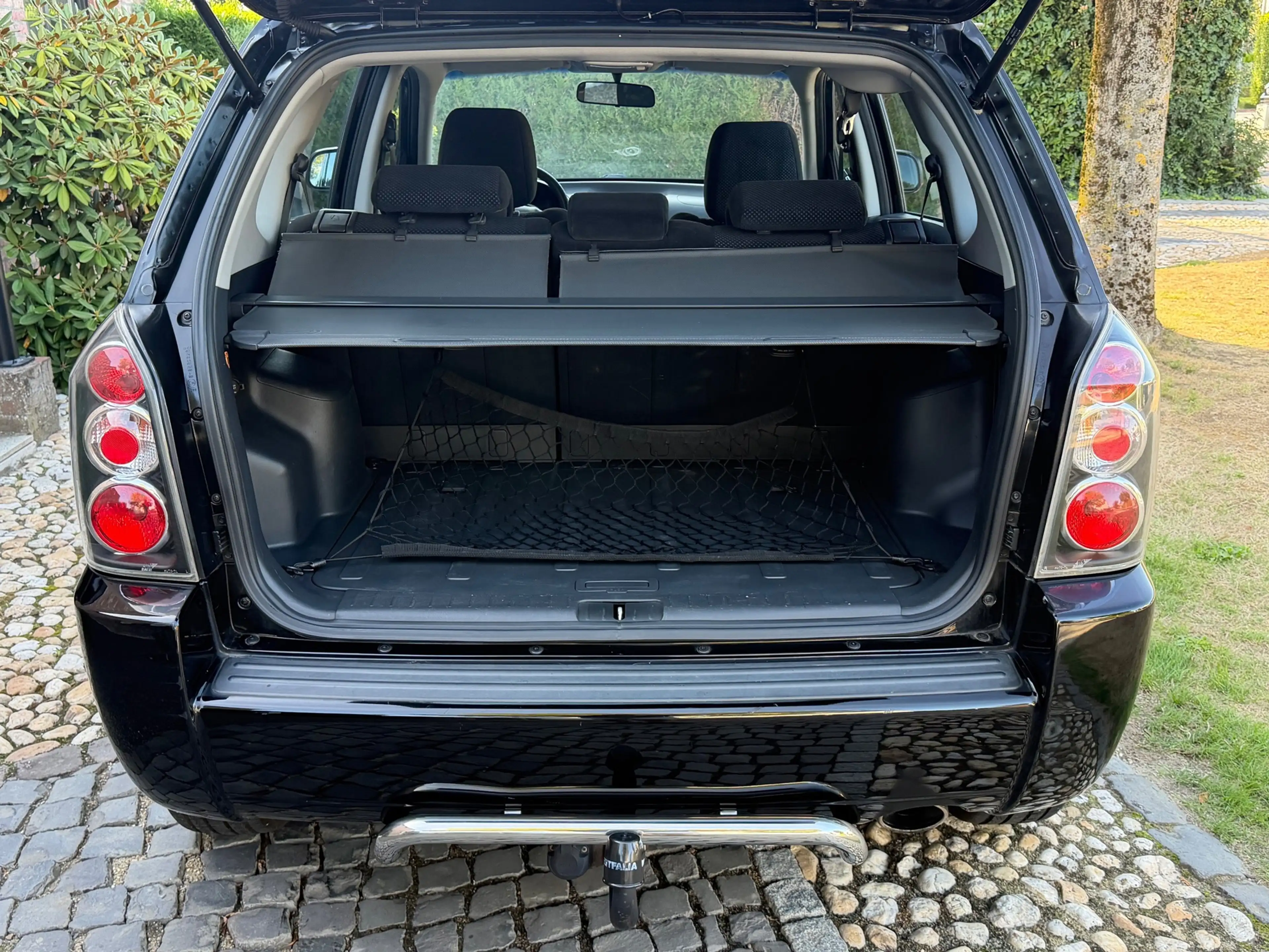 Hyundai TUCSON 2.0i Active airco Bullbar sidebars — photo 17