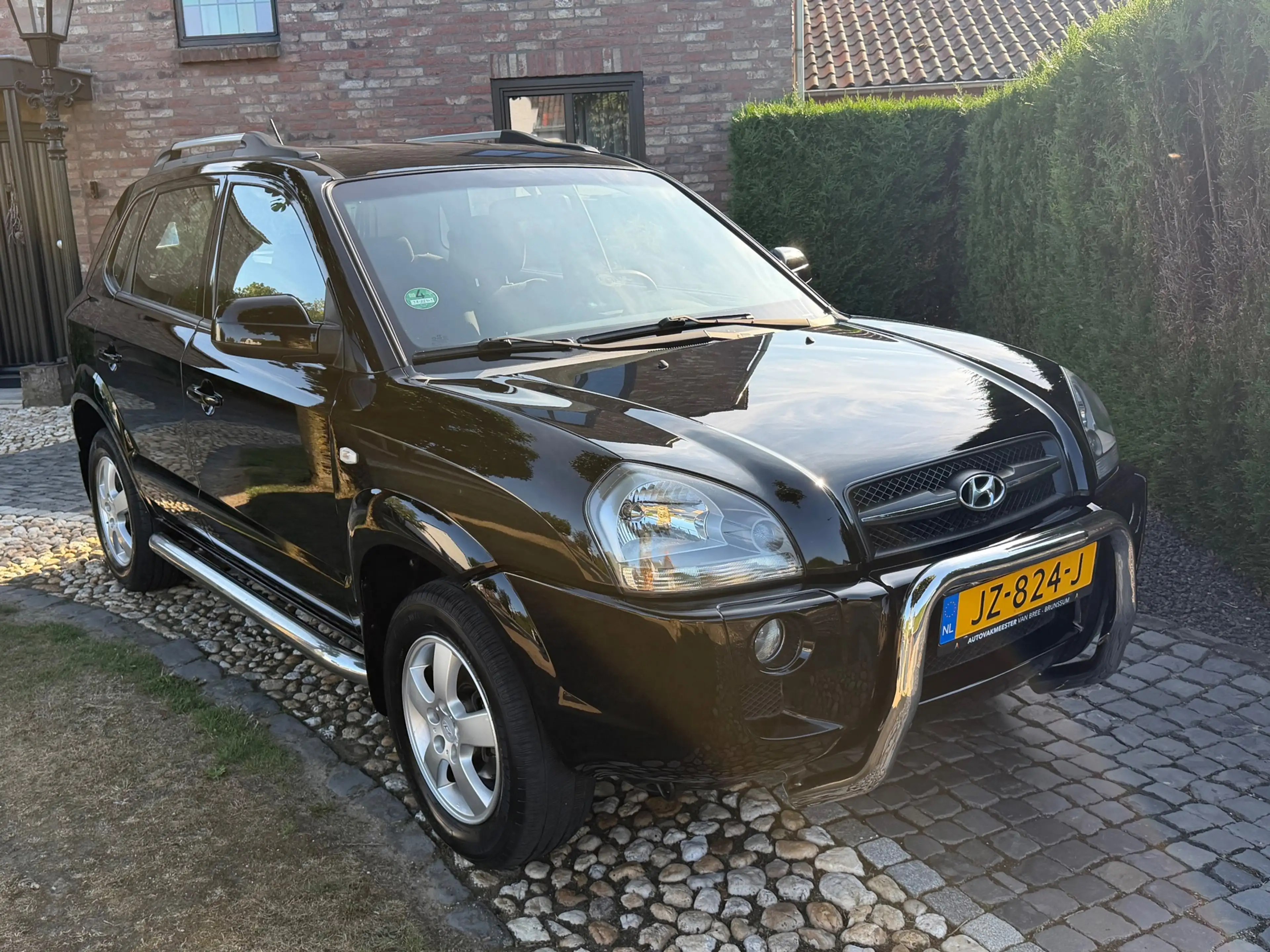 Hyundai TUCSON 2.0i Active airco Bullbar sidebars — photo 24