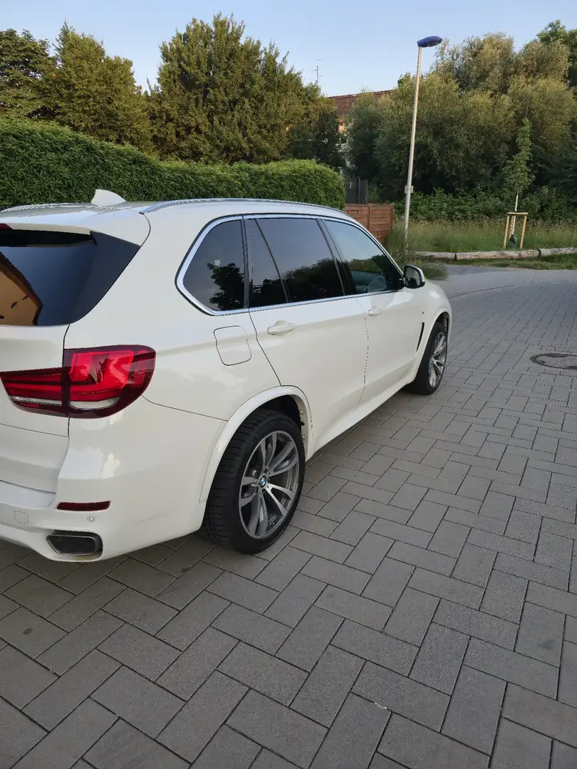 BMW X5 xDrive 30 d Weiß - 2