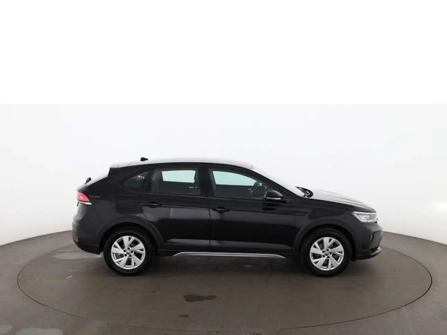 Volkswagen Taigo 1.0 TSI Life LED RADAR NAVI ASSIST TEMPOMAT Zwart - 2