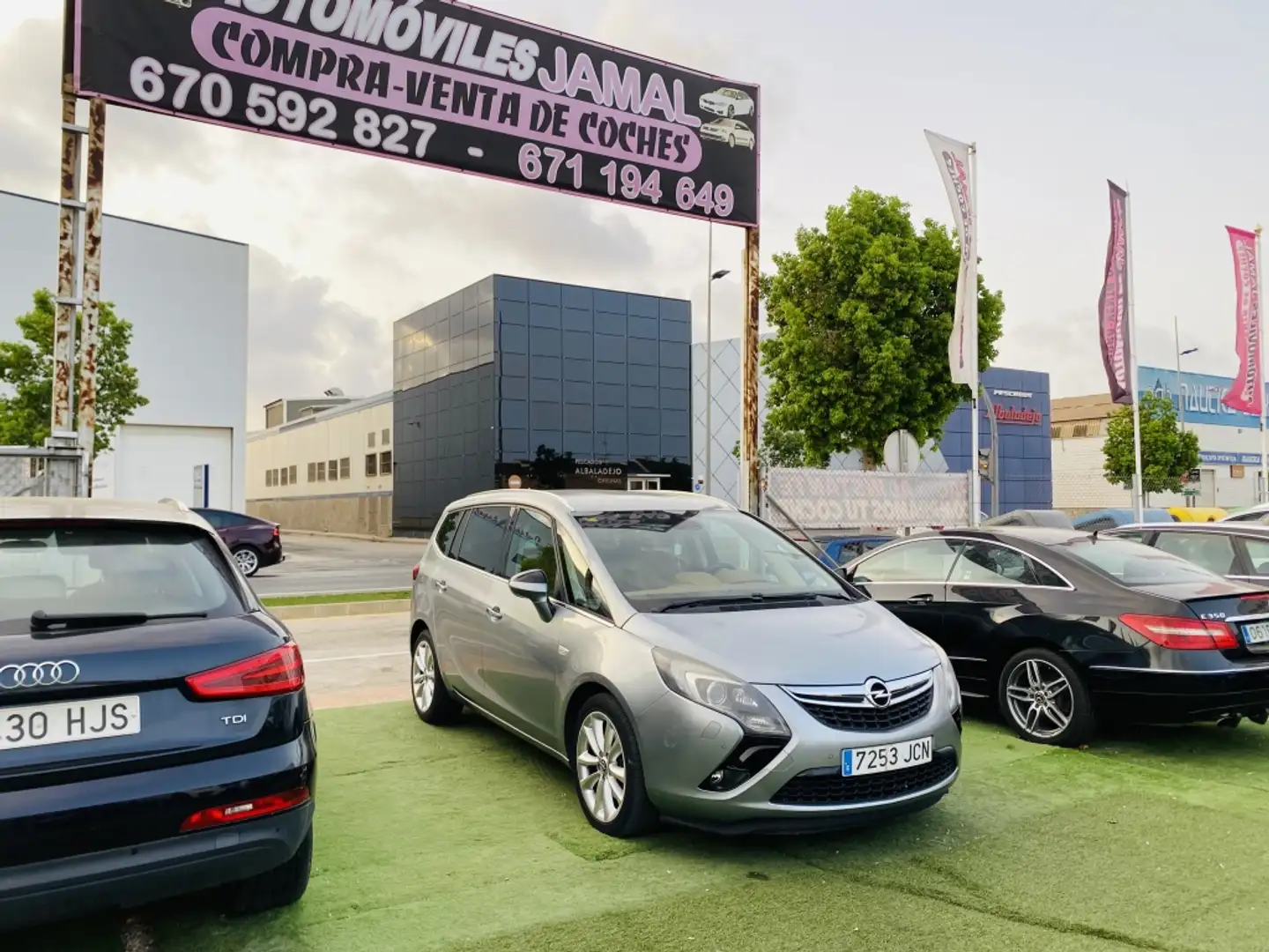 Opel Zafira Tourer 2.0CDTi Selective 165 Aut. Gris - 1