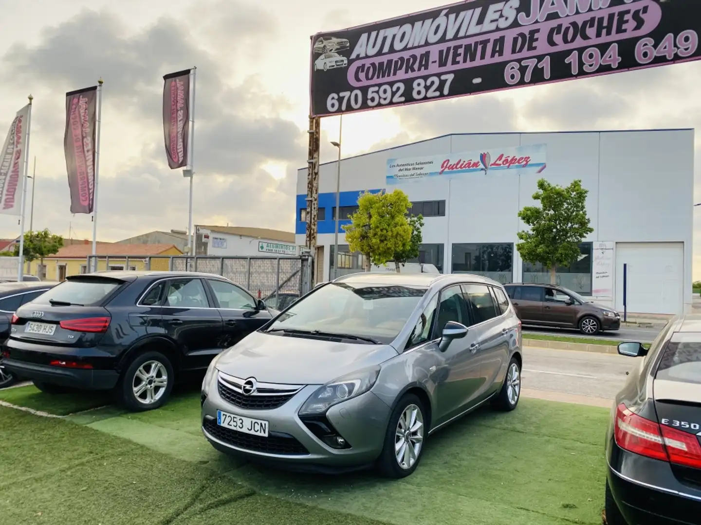 Opel Zafira Tourer 2.0CDTi Selective 165 Aut. Gris - 2