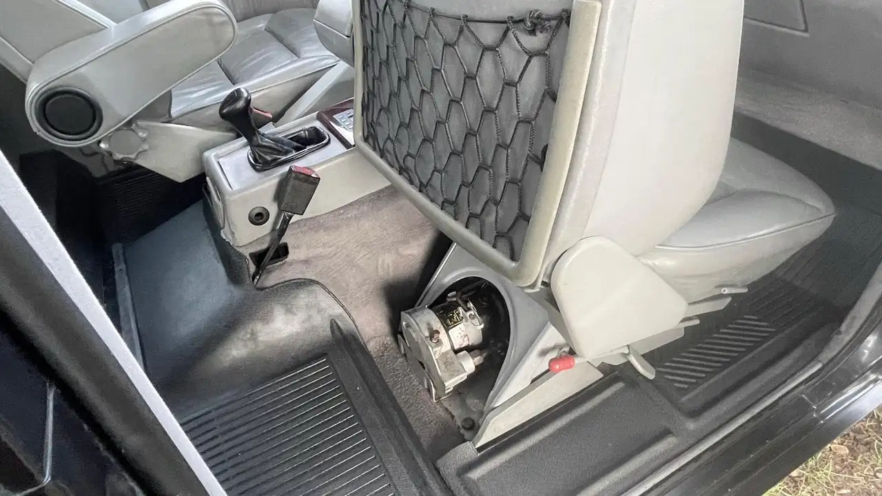 Mercedes-Benz G 300 GE - Court, foto 12