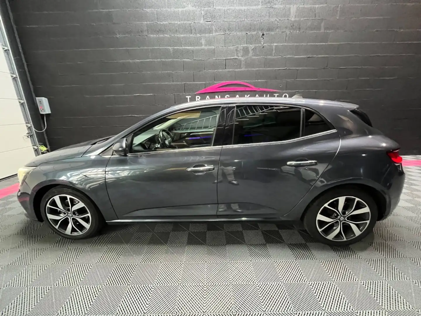 Renault Megane IV BERLINE dCi 130 Energy Intens Gris - 2