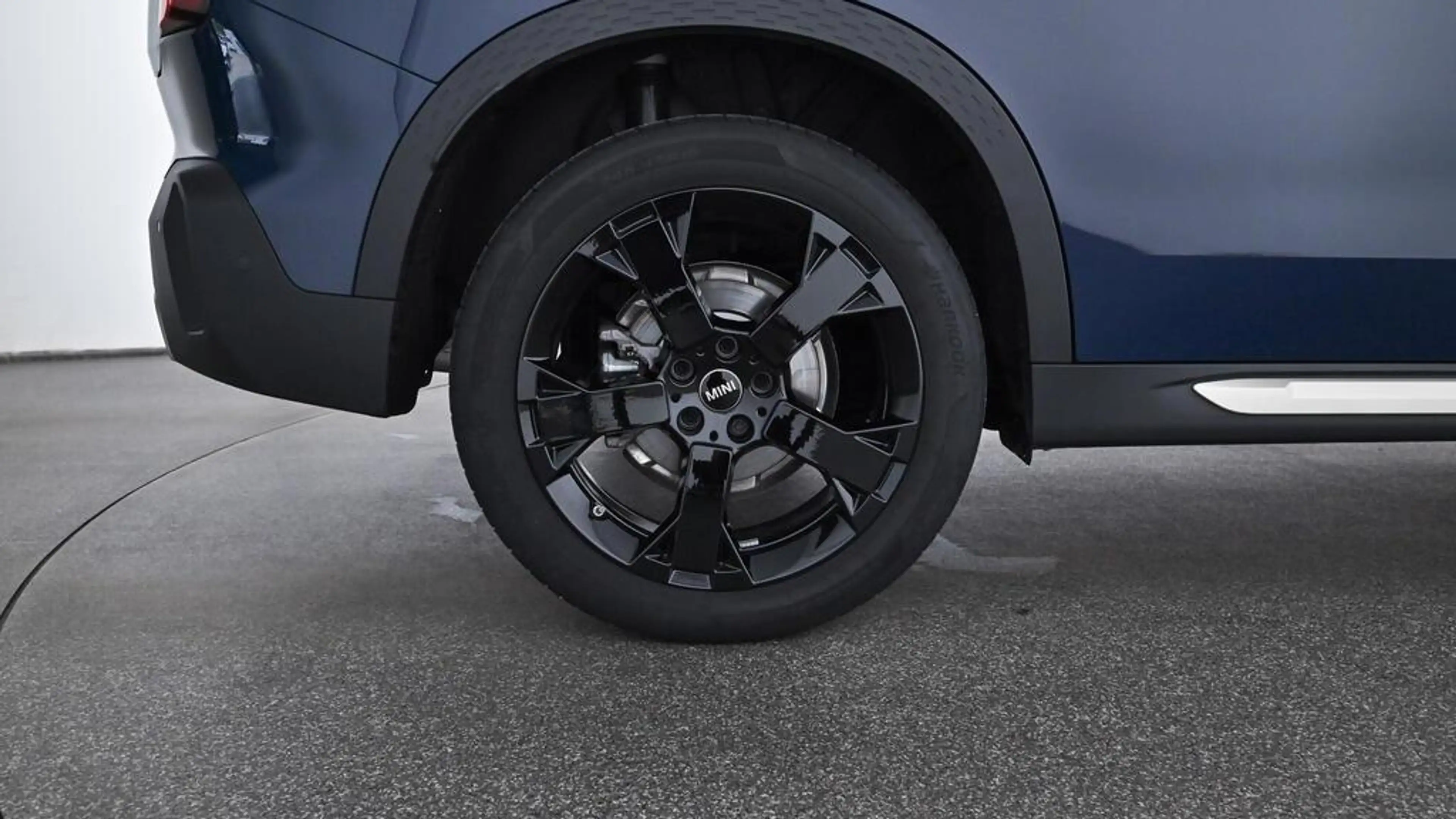 MINI Countryman C Favoured Trim — photo 11