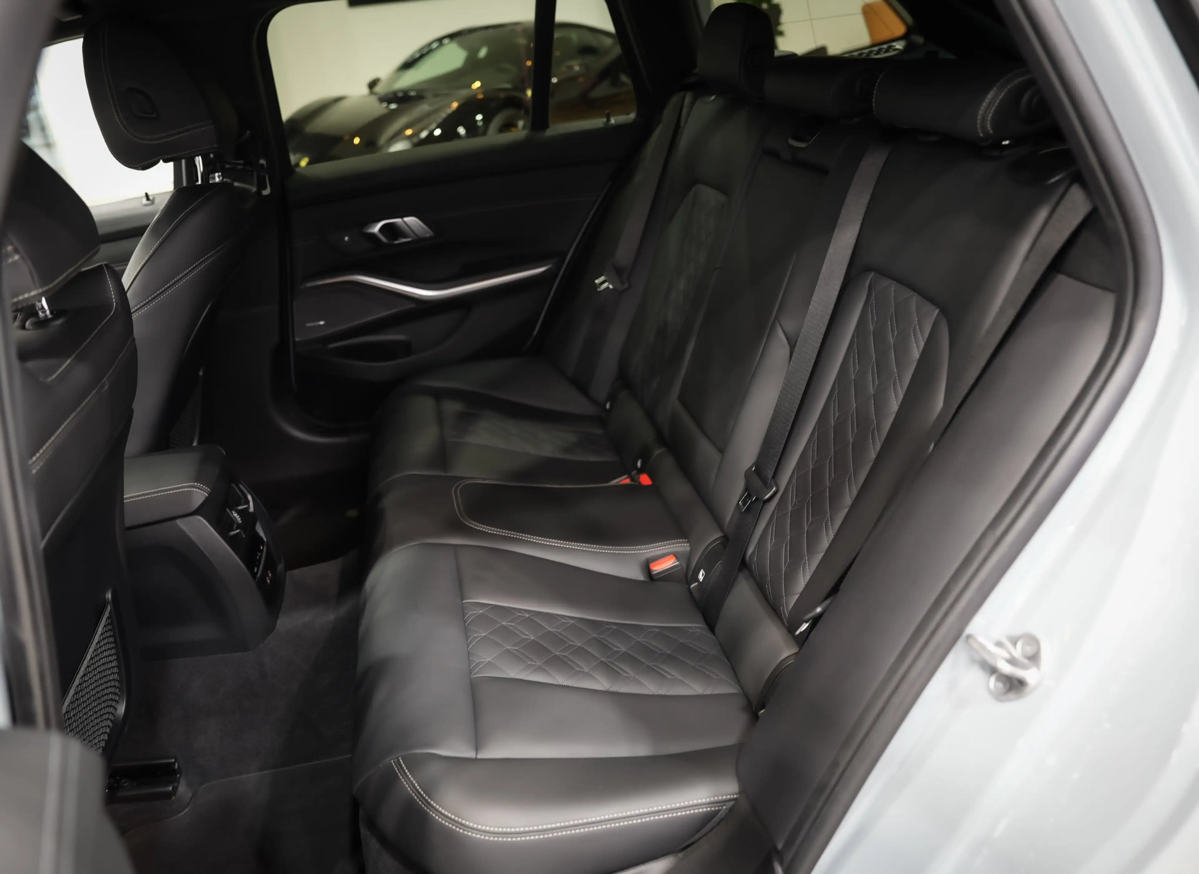 Alpina B3 Touring*AERODYNAMIC*SHADOW-LINE*HARM/KARD*LED — photo 12