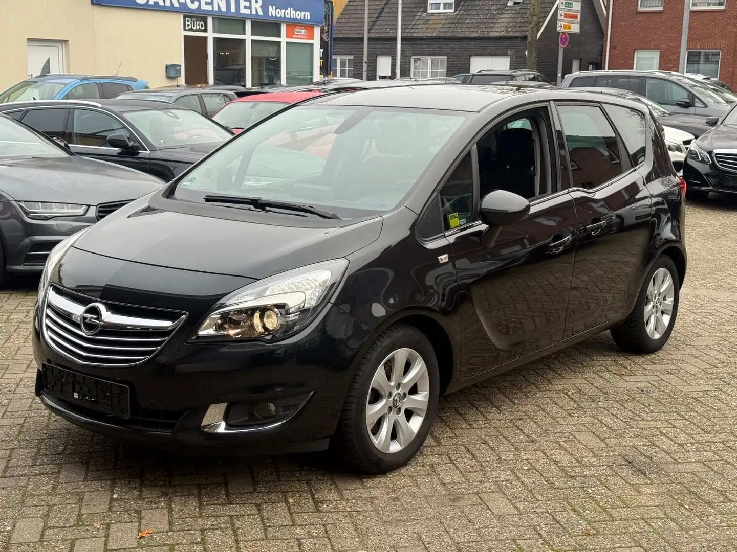 Opel Meriva B Innovation*LHZ*SHZ*KAMERA*TEMPOMAT*** Schwarz - 1