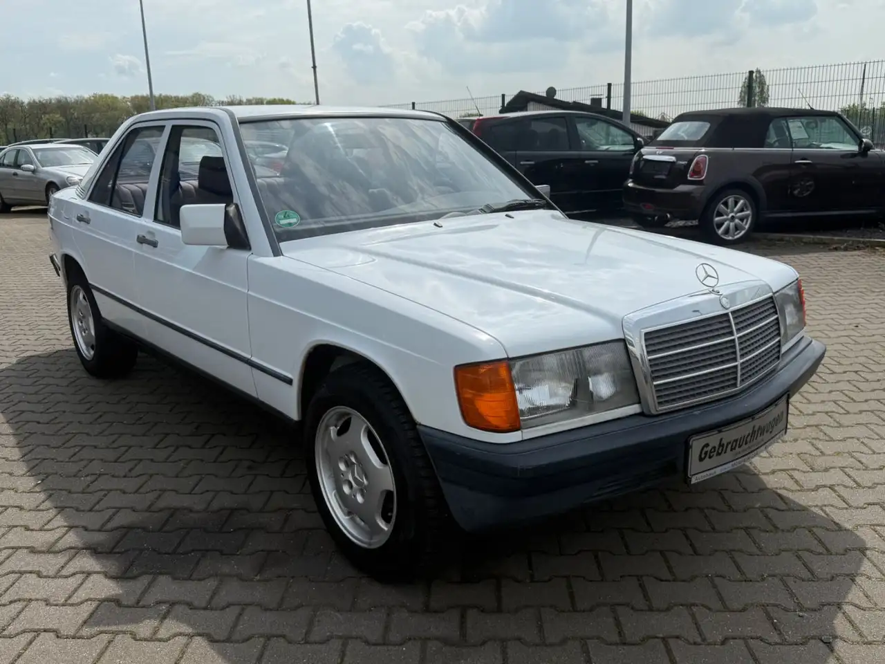 Mercedes-Benz 190 E Oldtimer, foto 2